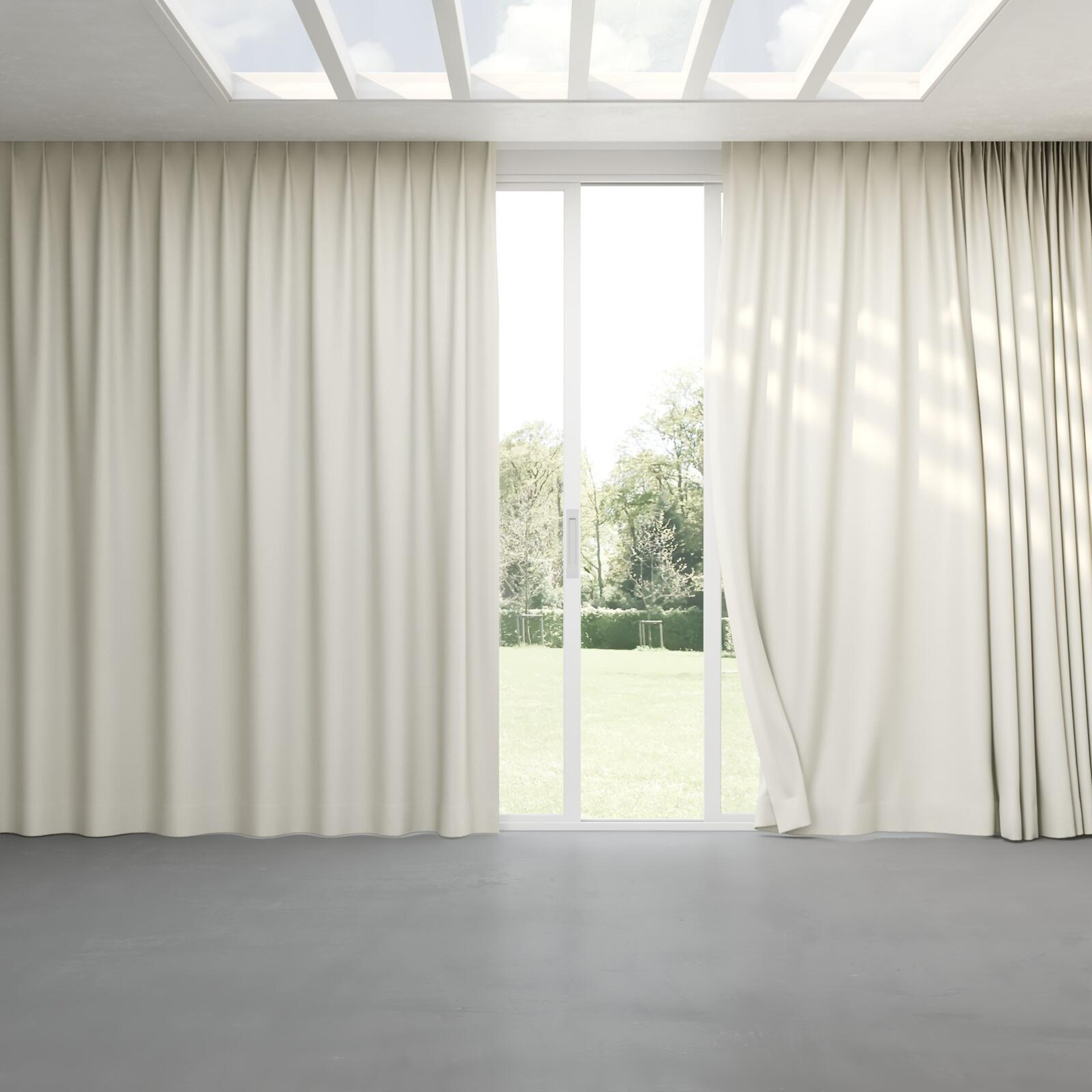 Full view of Re-Vive Putty, pinch pleat