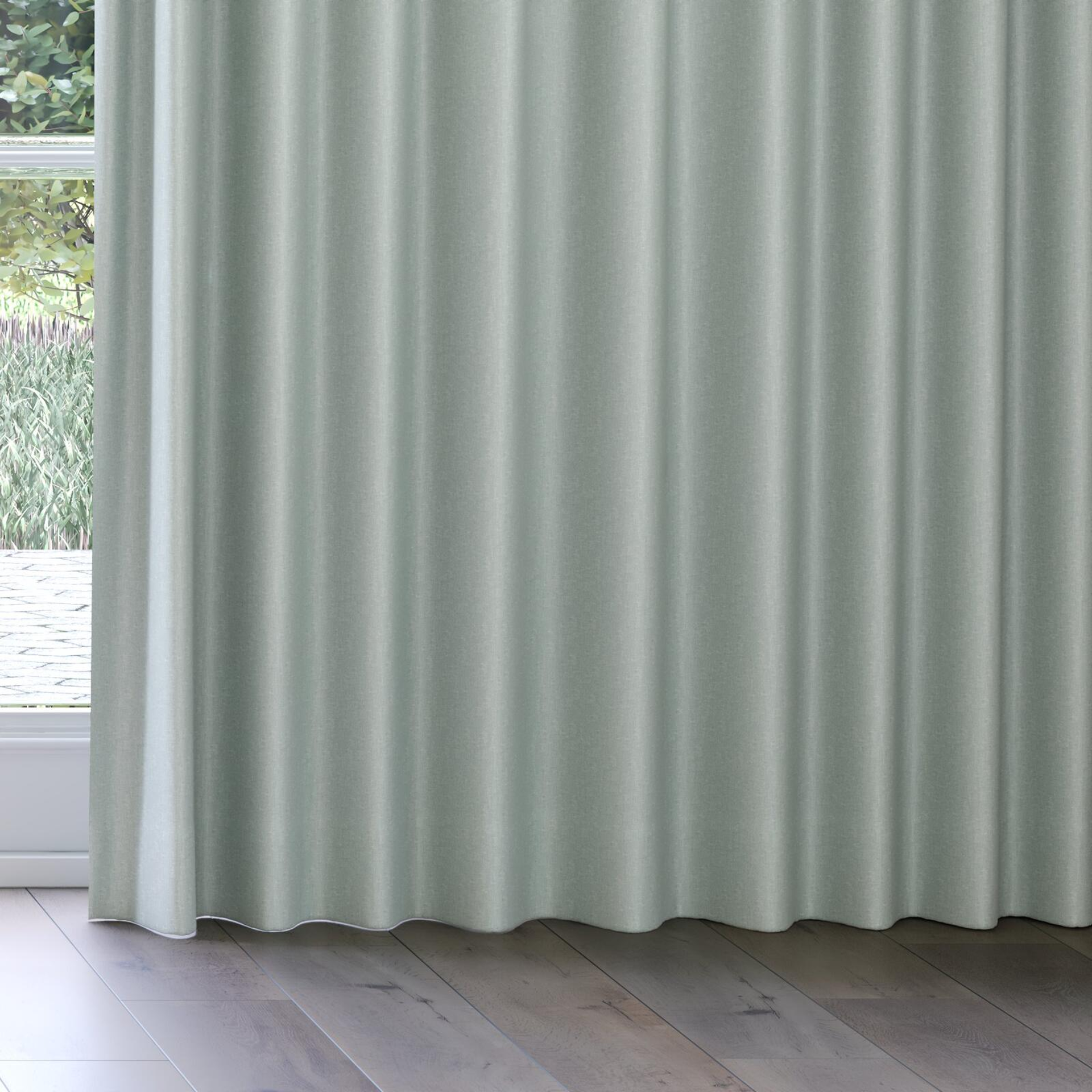 Bottom view of Naturama Surf, on curtain rail