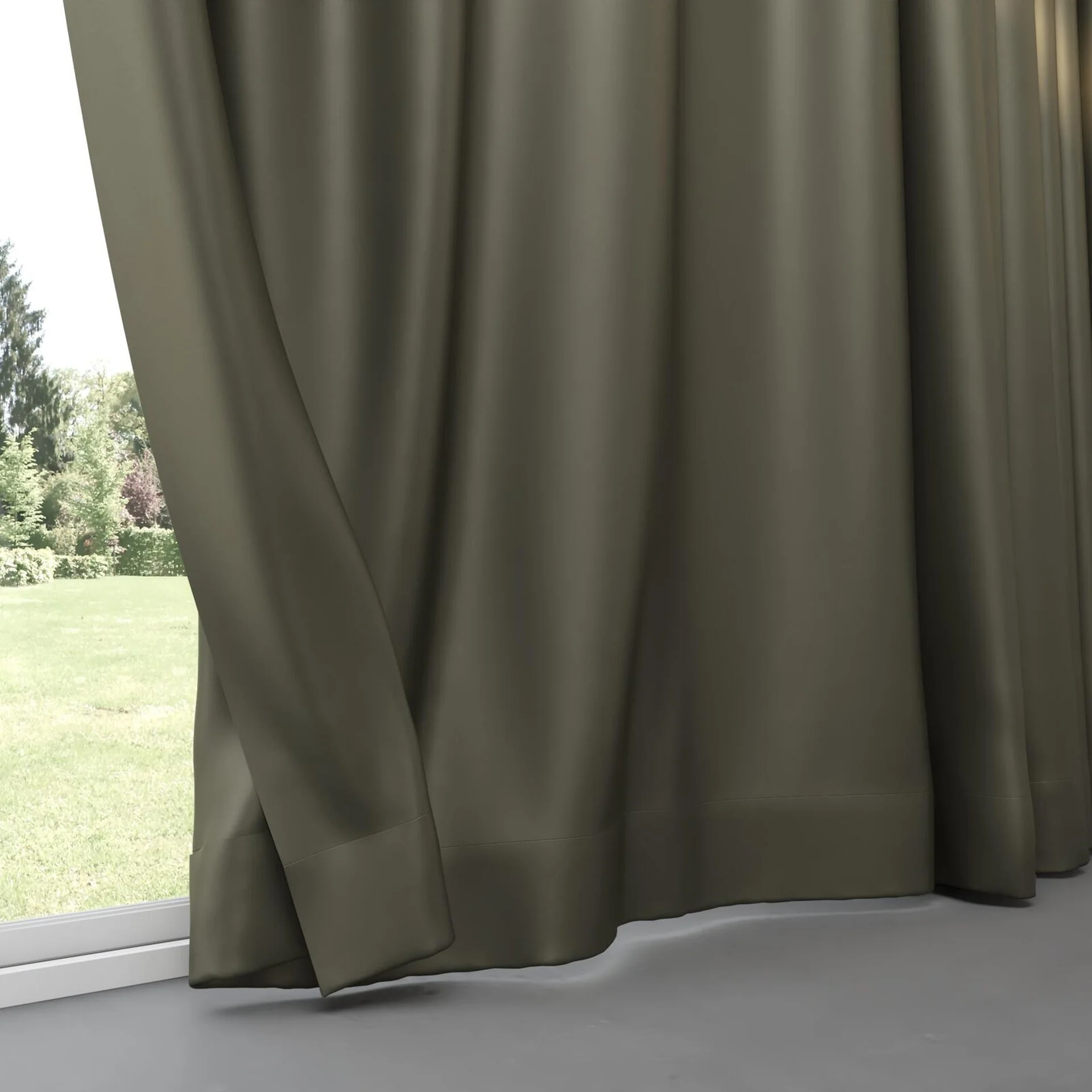 Bottom view of Sleek Bottle, pinch pleat