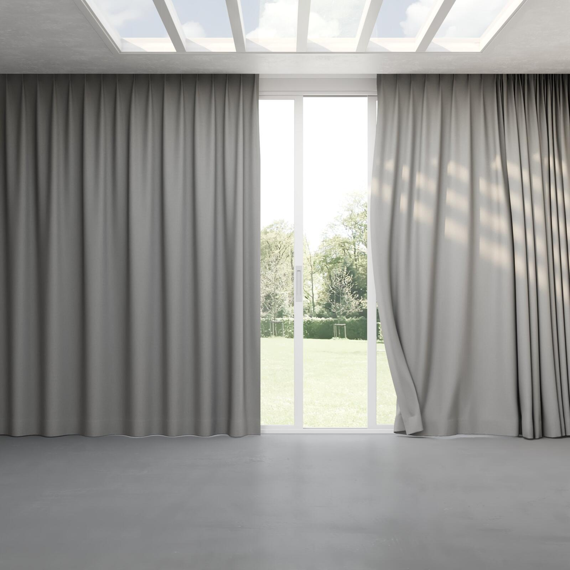 Full view of Coverlet Iron, pinch pleat
