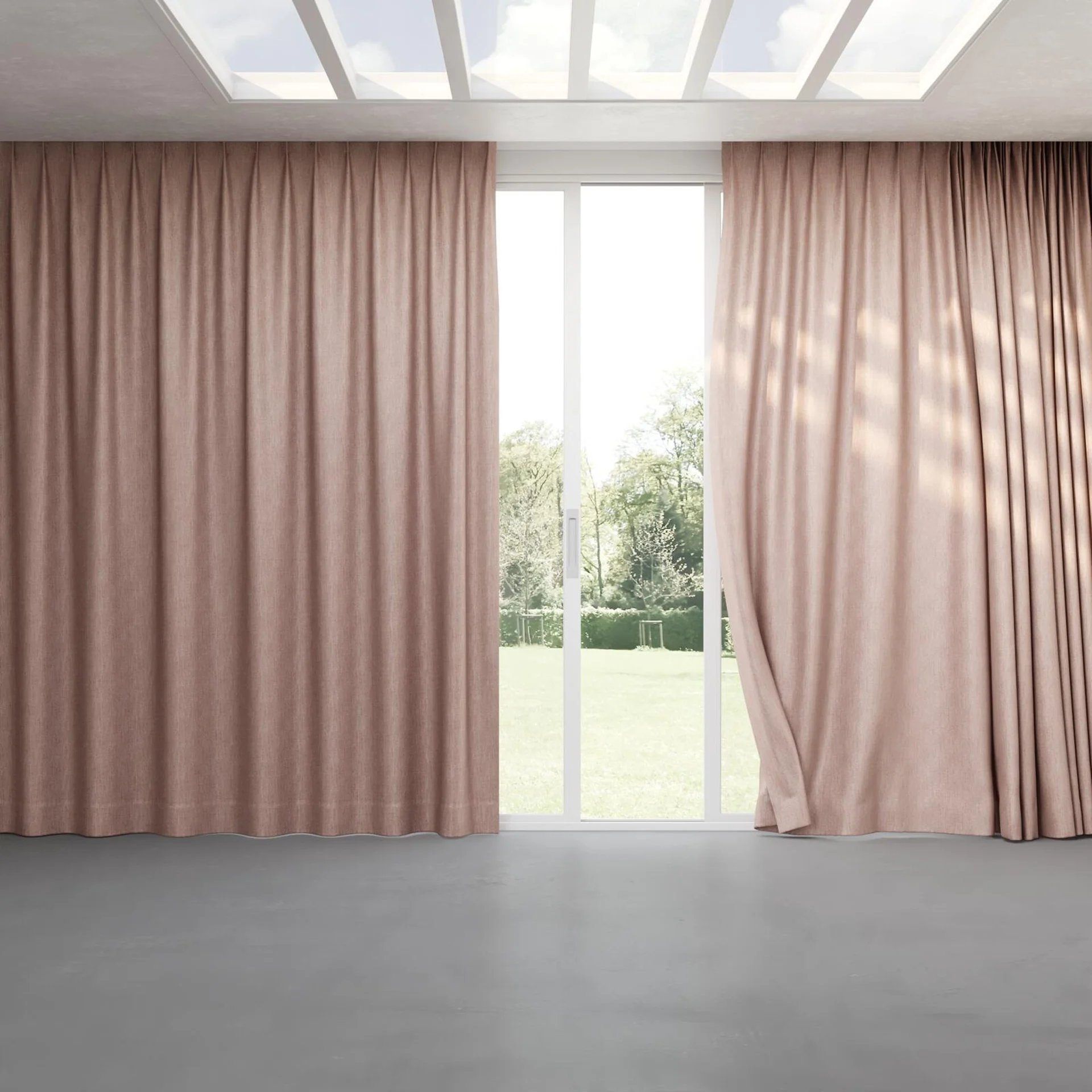 Full view of Trezor Boudoir, pinch pleat