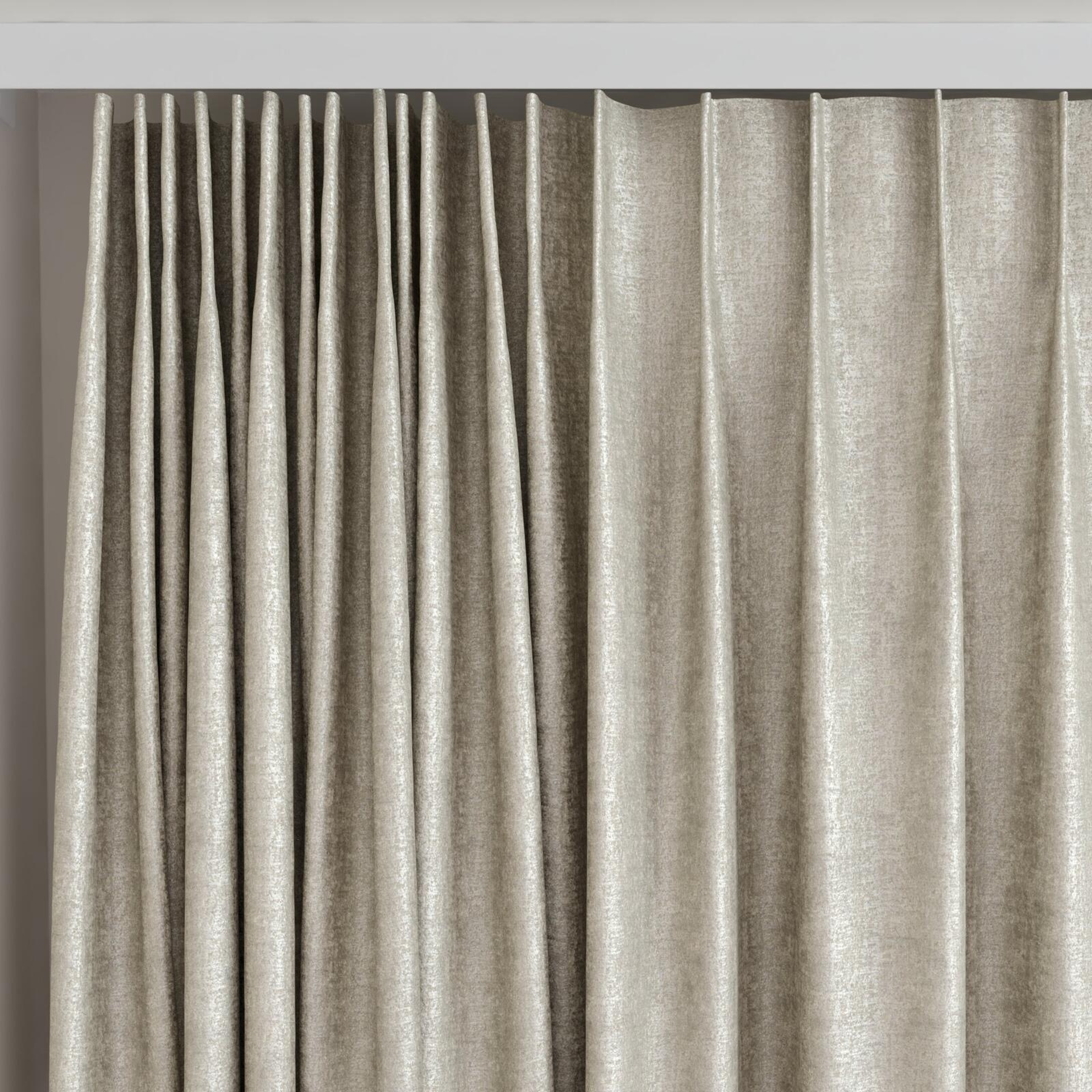 Top view of Hug Putty, on curtain rail