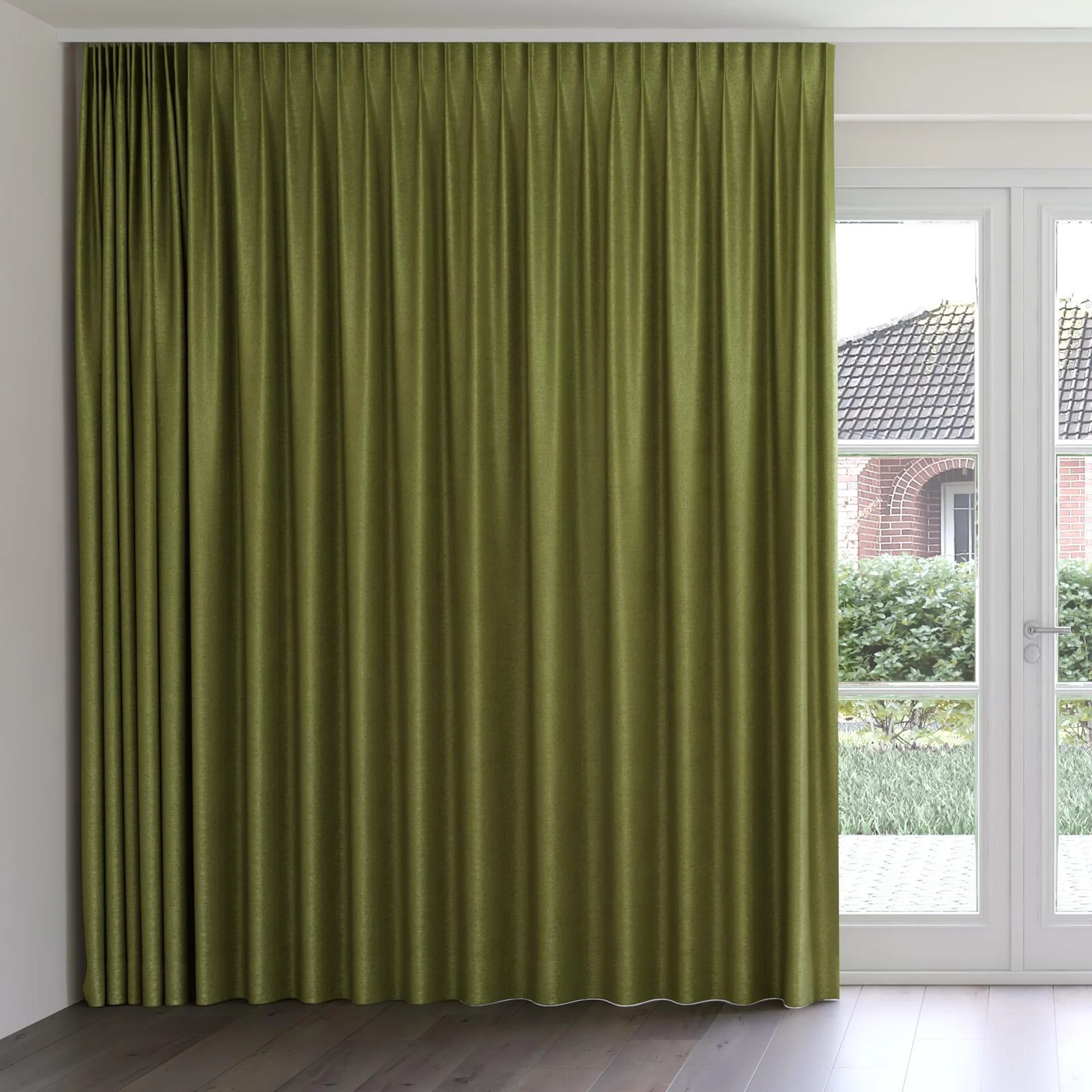 Front view of Monsieur Hunter, on curtain rail