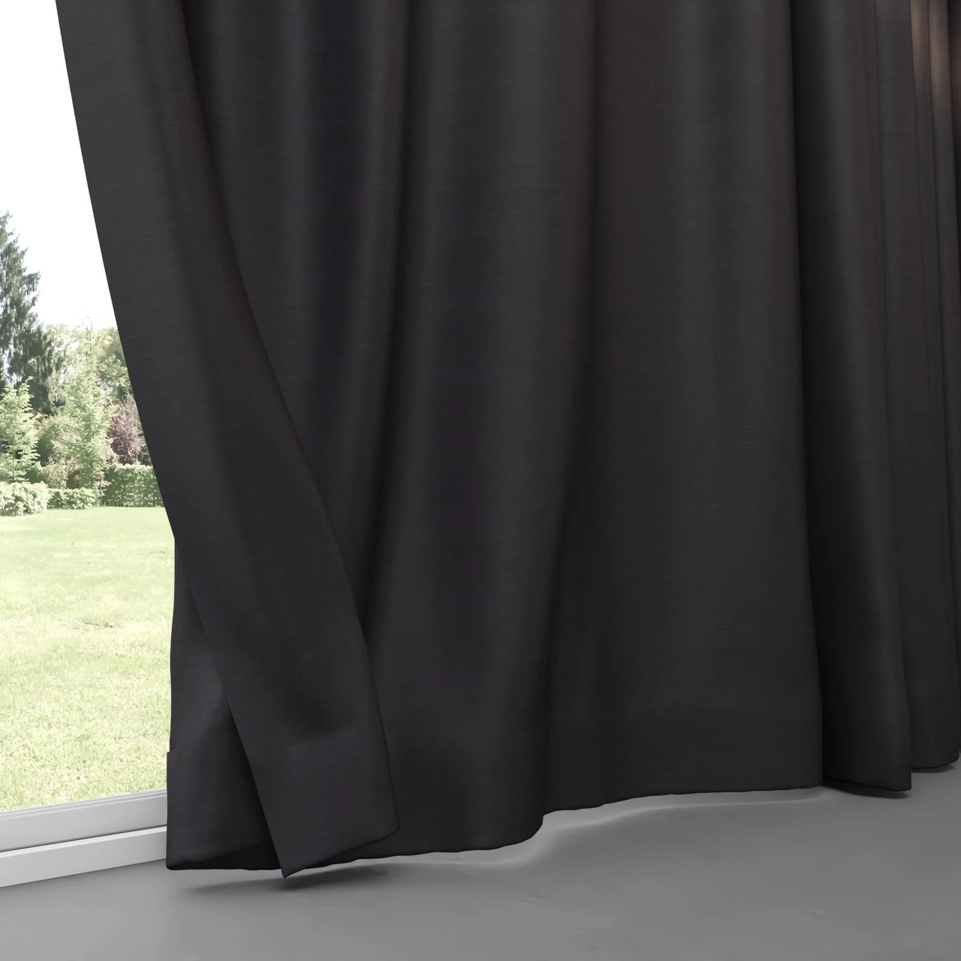Bottom view of Silky Limo, pinch pleat