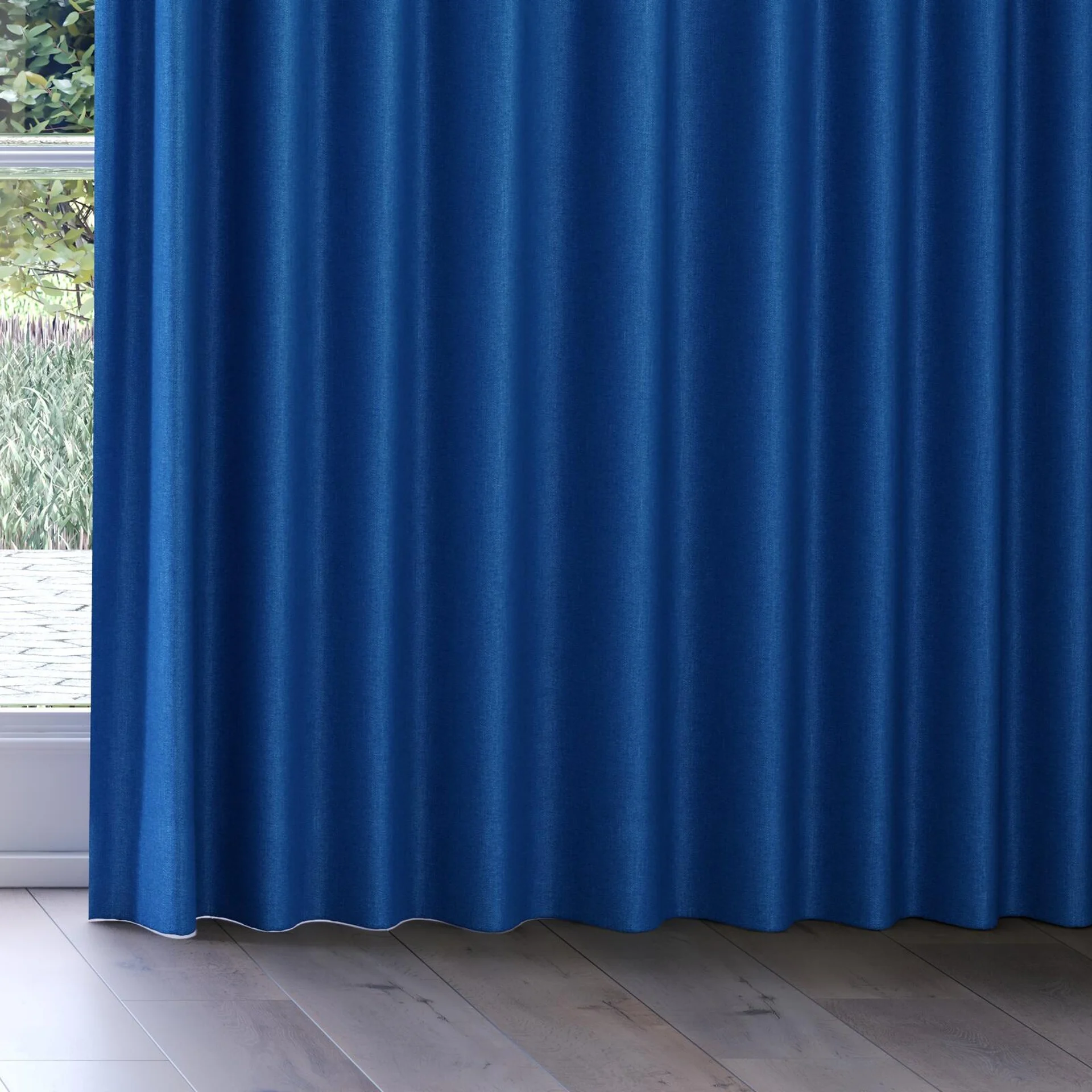 Bottom view of Perfecto Ocean, on curtain rail