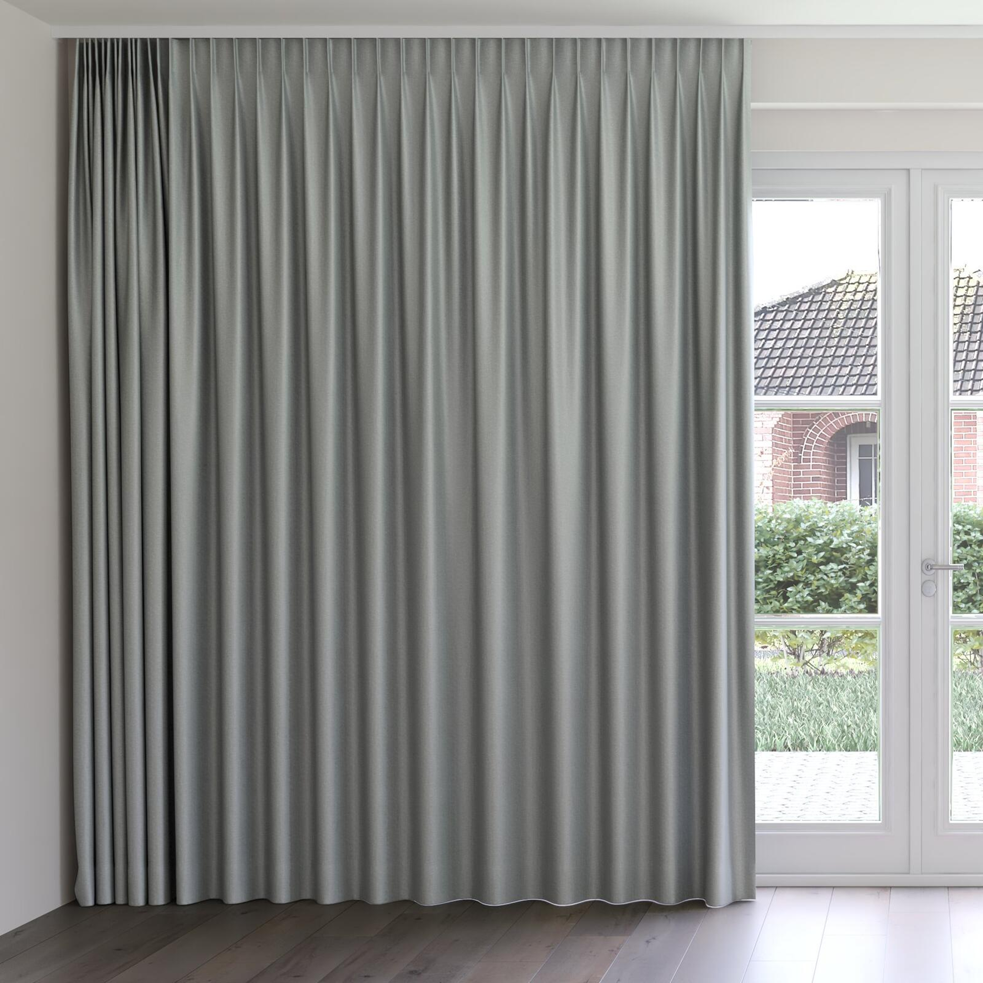 Front view of Taylor Surf, on curtain rail