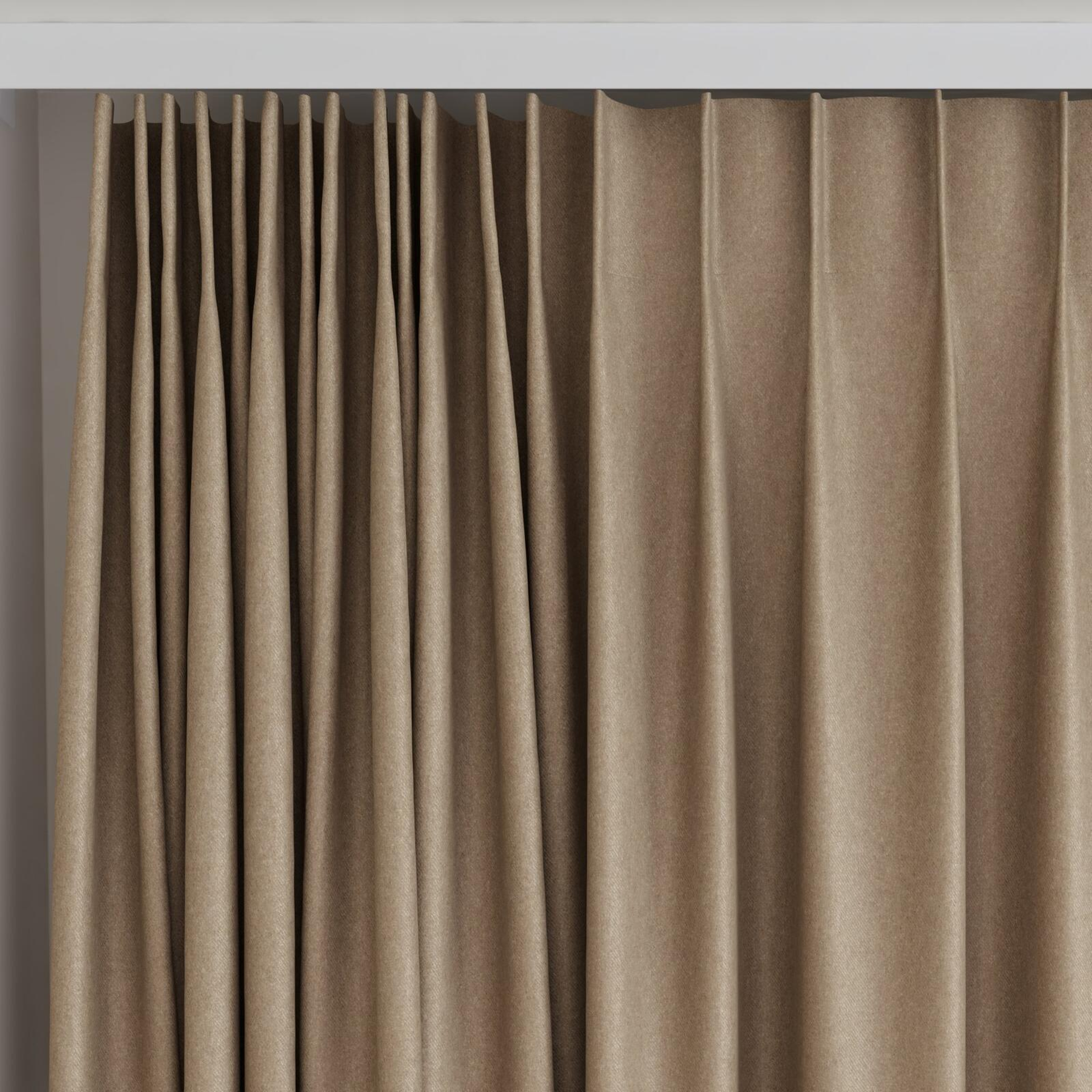 Top view of Woolly/Woolen Vintage, on curtain rail