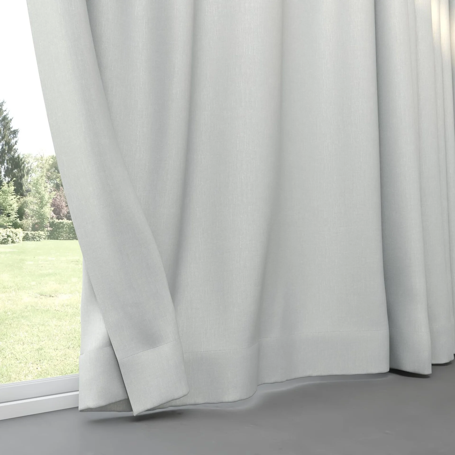 Bottom view of Bavaria Mist, pinch pleat