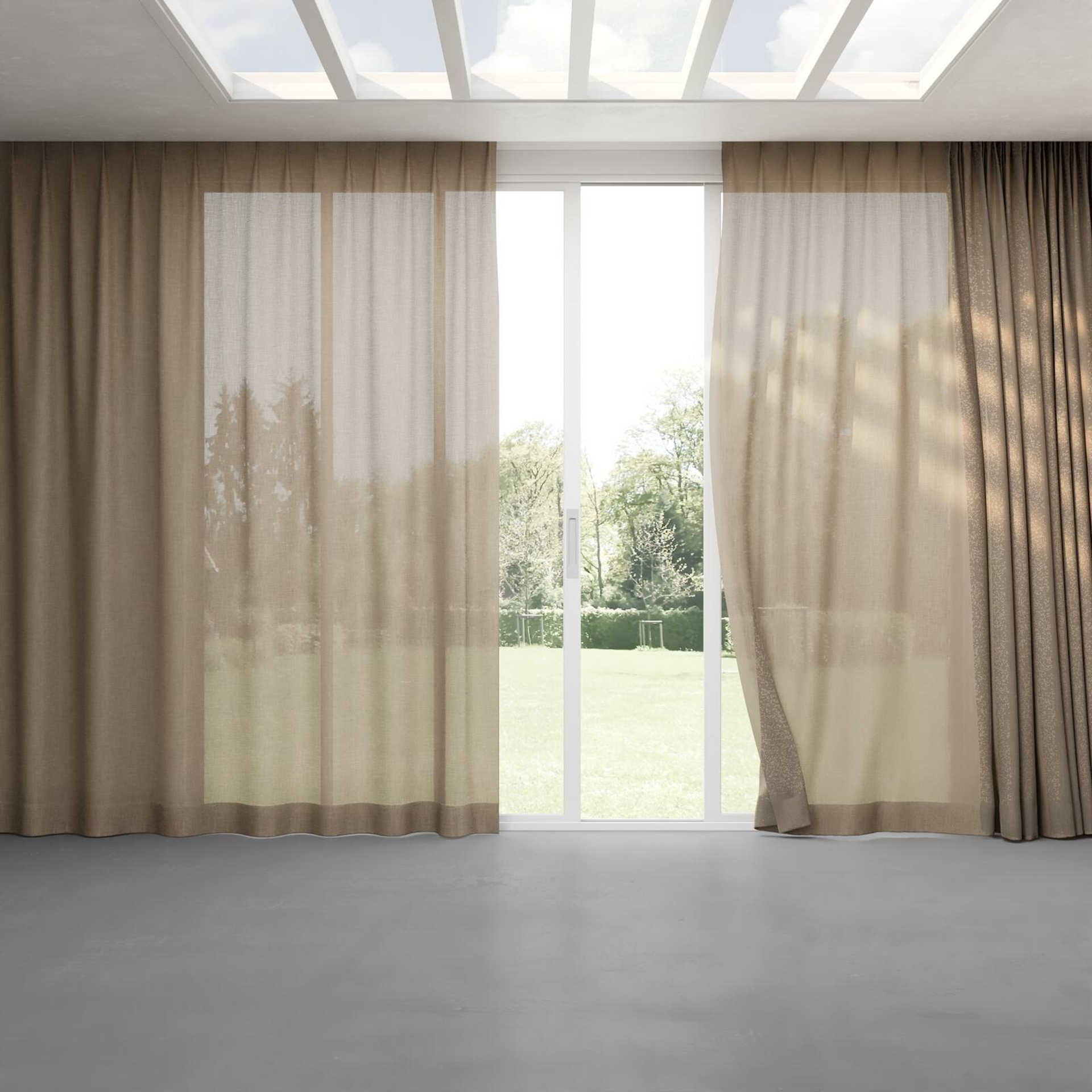Full view of Motion Partridge, pinch pleat