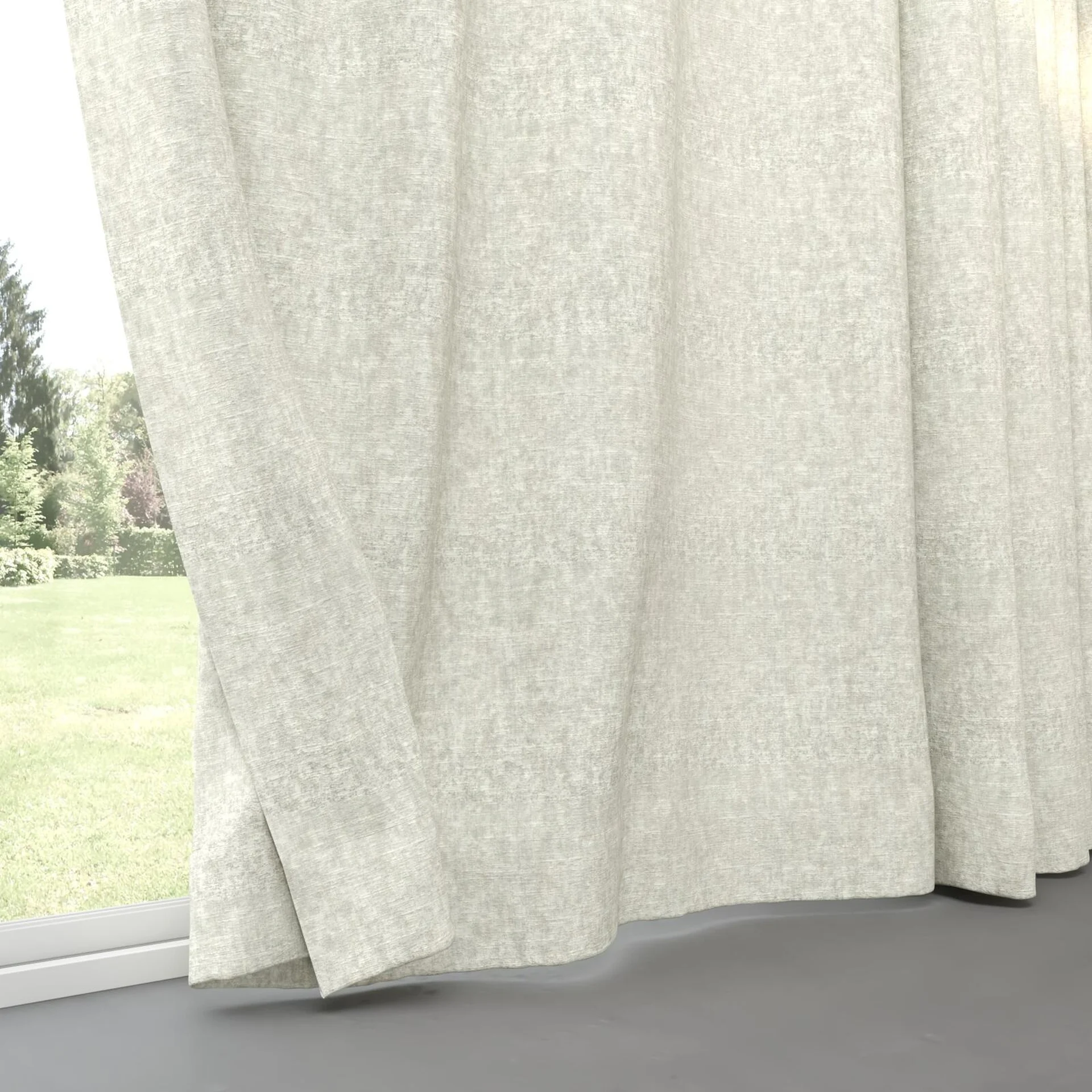 Bottom view of Renaissance Cream, pinch pleat