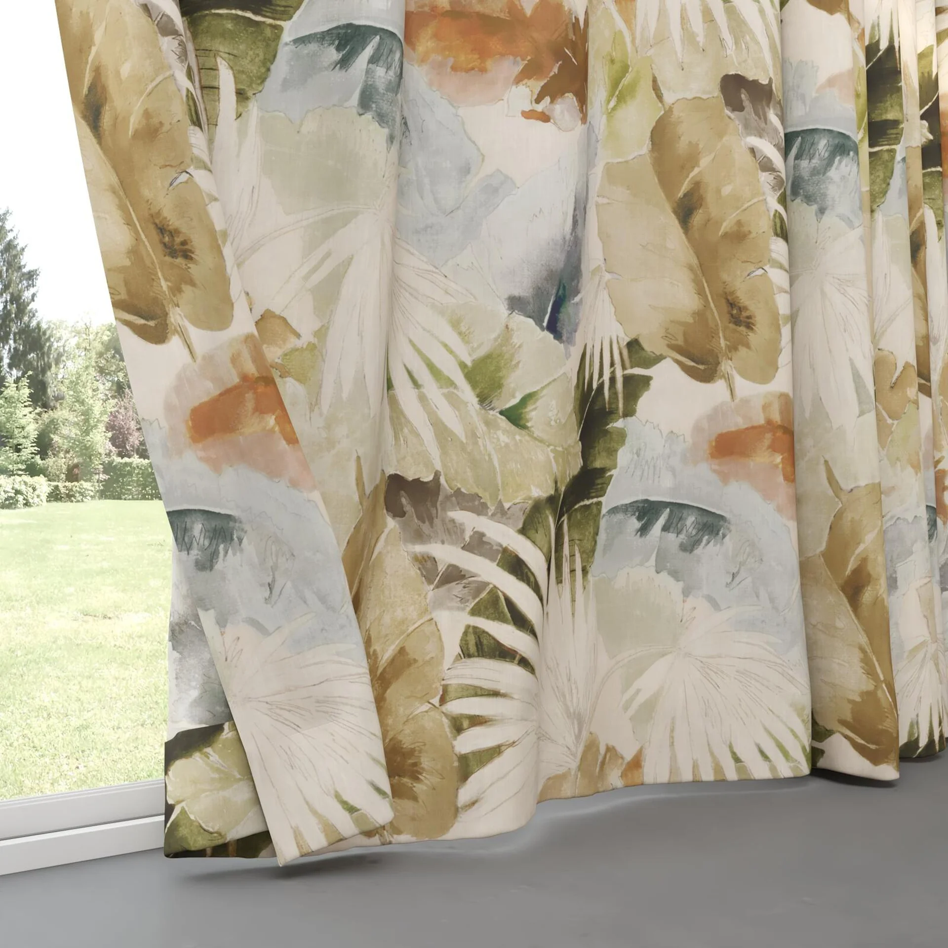Bottom view of Canopy Autumn, pinch pleat
