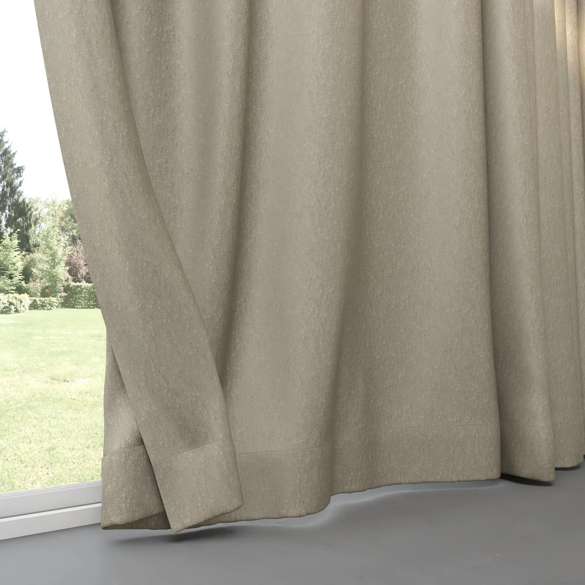 Bottom view of Rewind Chinchilla, pinch pleat