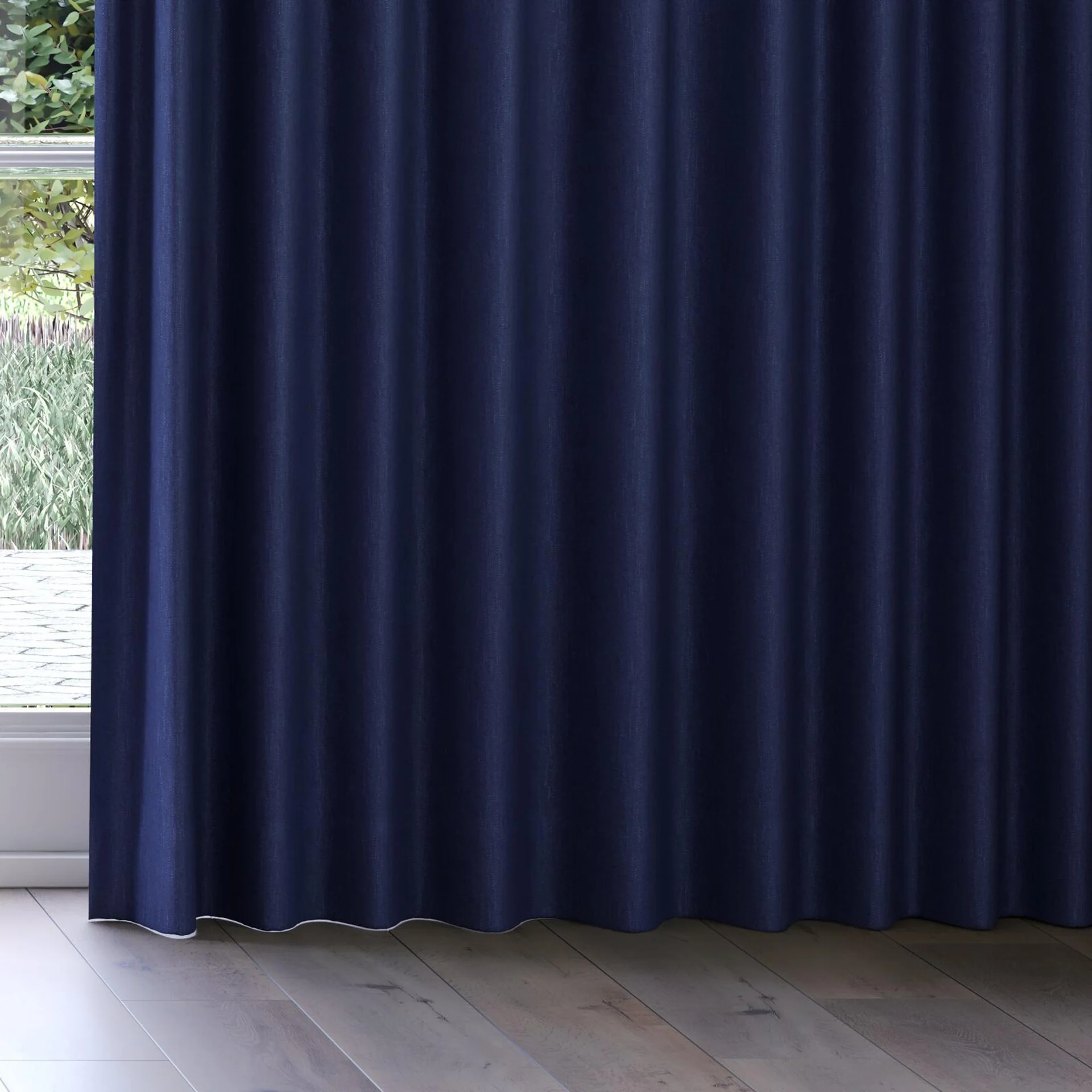 Bottom view of Bronco Ultramarine, on curtain rail