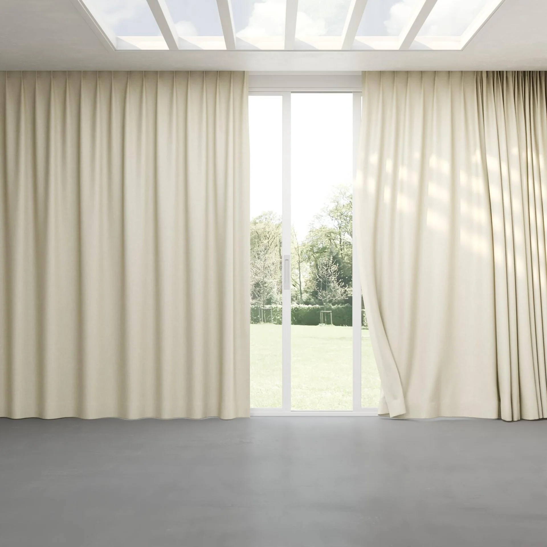 Full view of Perfecto Natural, pinch pleat