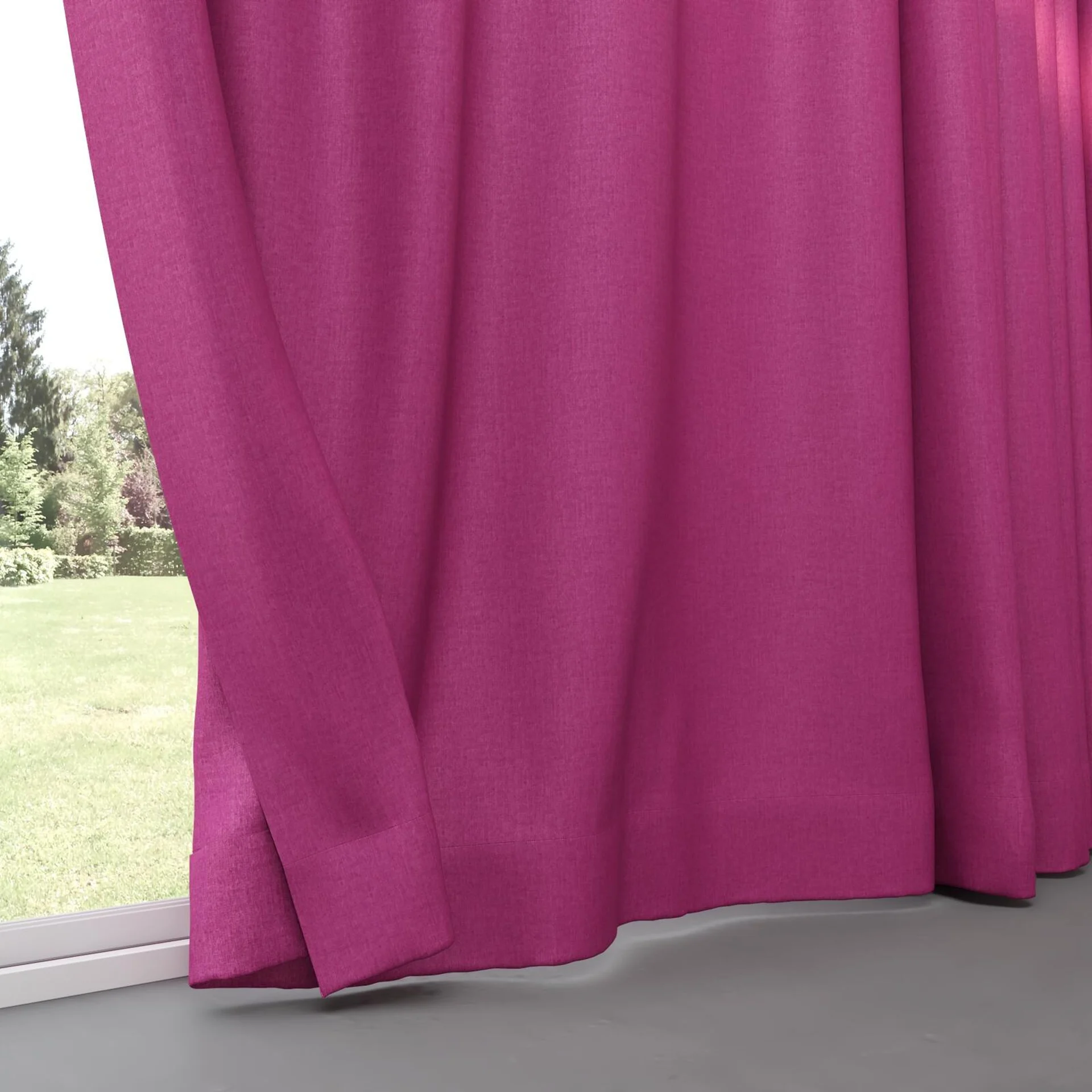 Bottom view of Cushy Fuchsia, pinch pleat