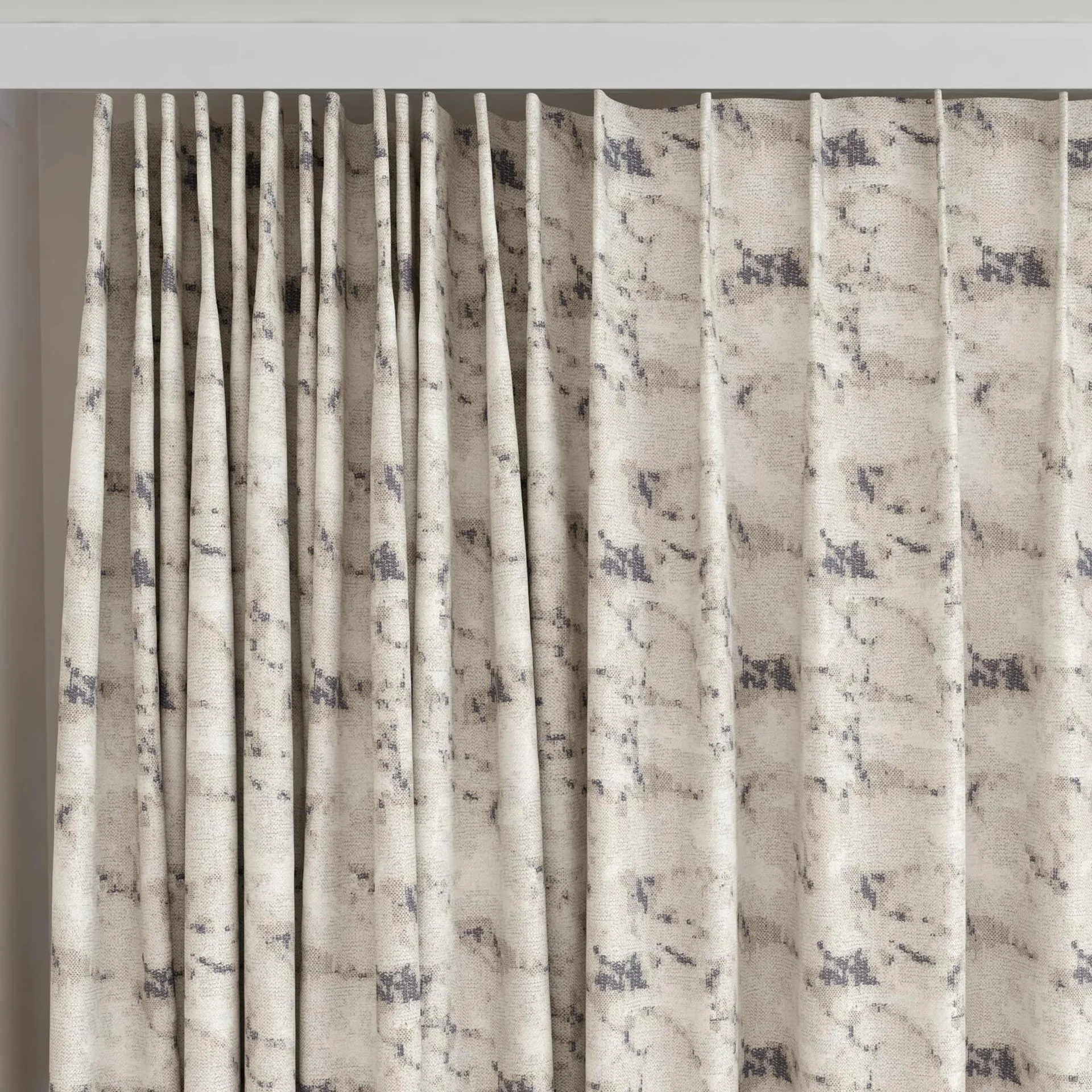 Top view of Lipova Fog, on curtain rail