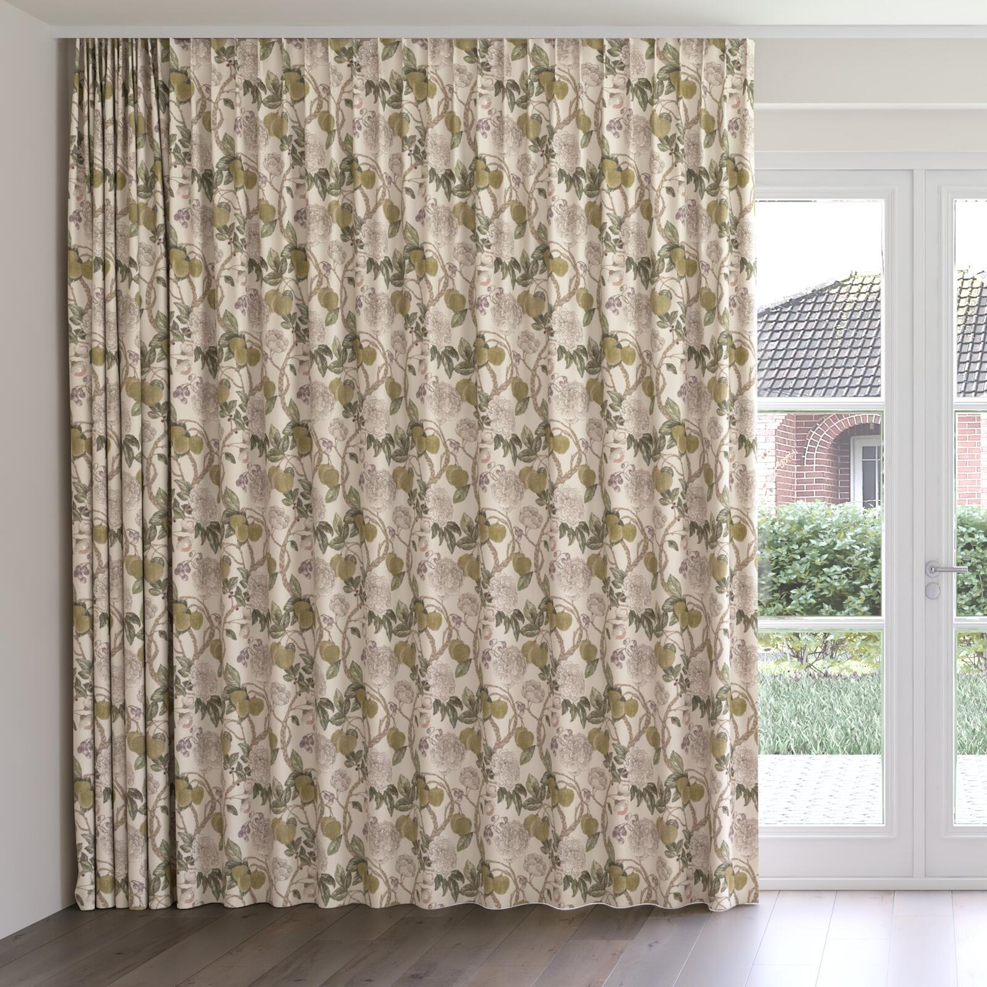 Front view of Valencia Verdigris, on curtain rail