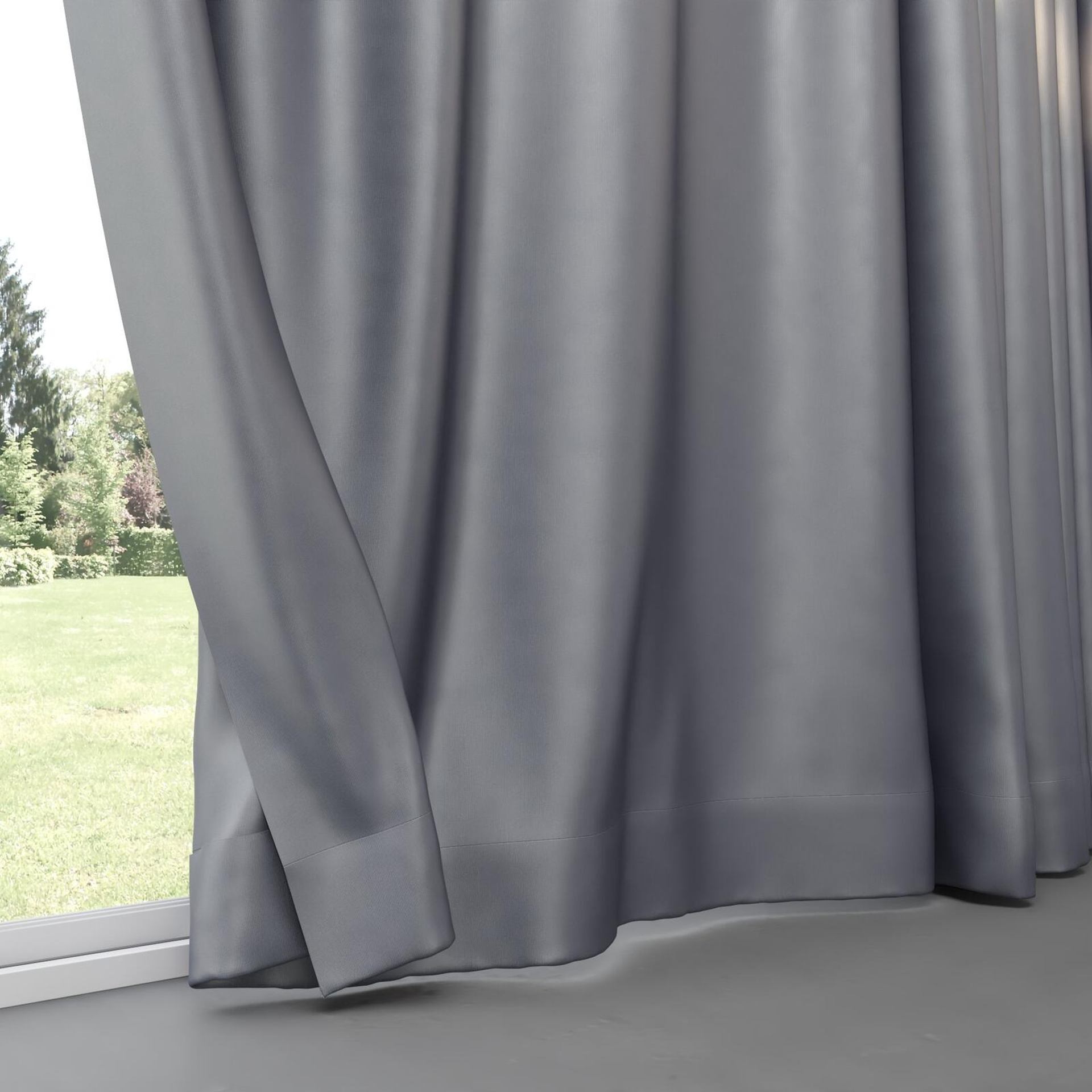 Bottom view of Mania Diamond, pinch pleat