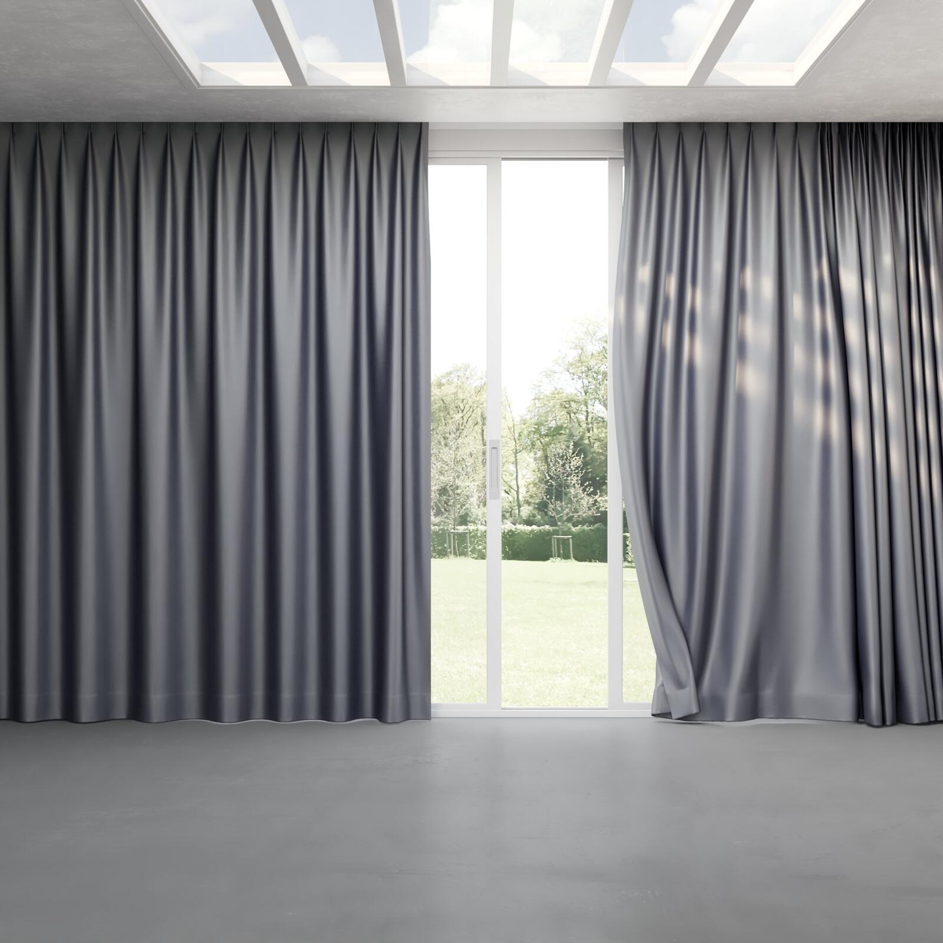 Full view of Mania Diamond, pinch pleat