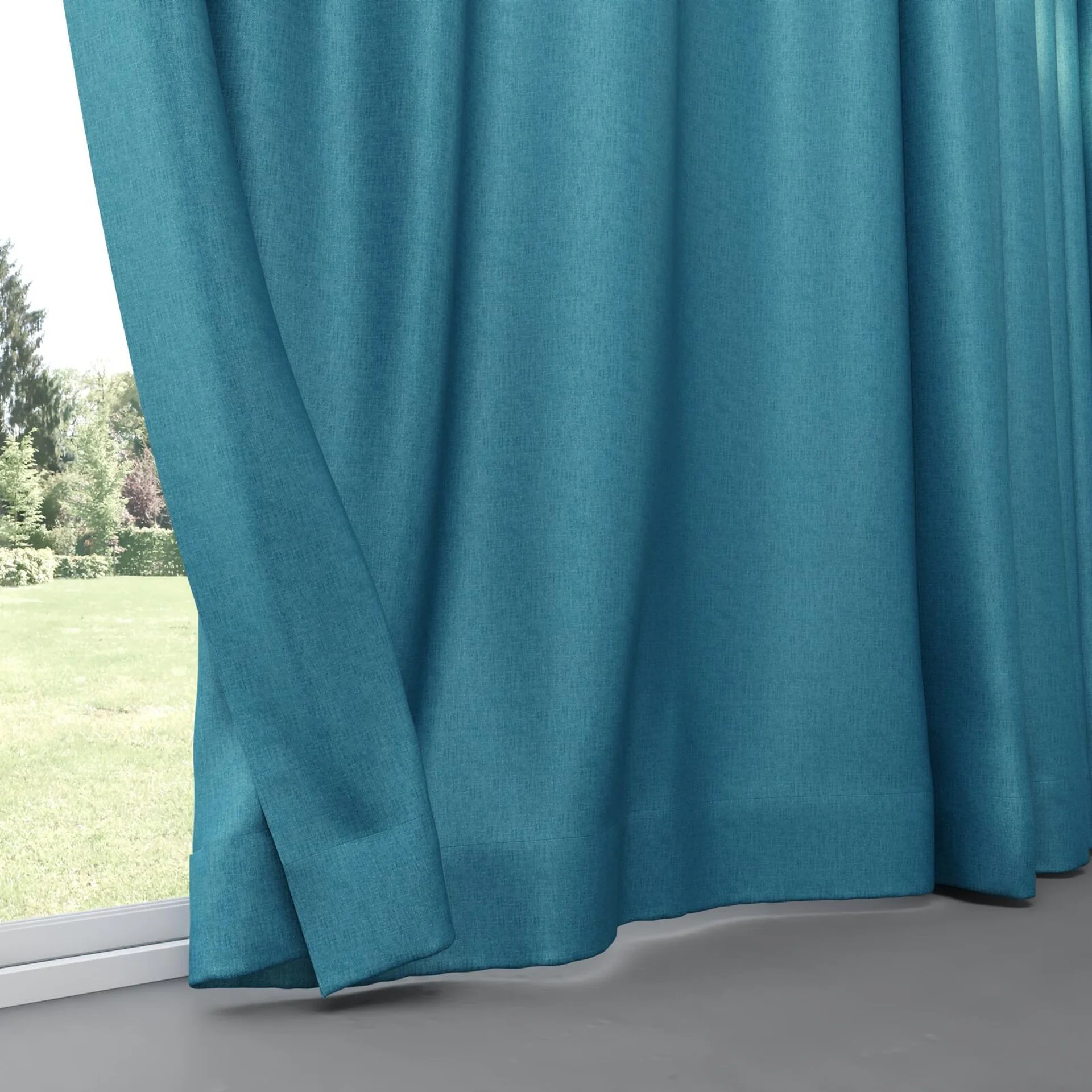 Bottom view of Matrix Curacao, pinch pleat