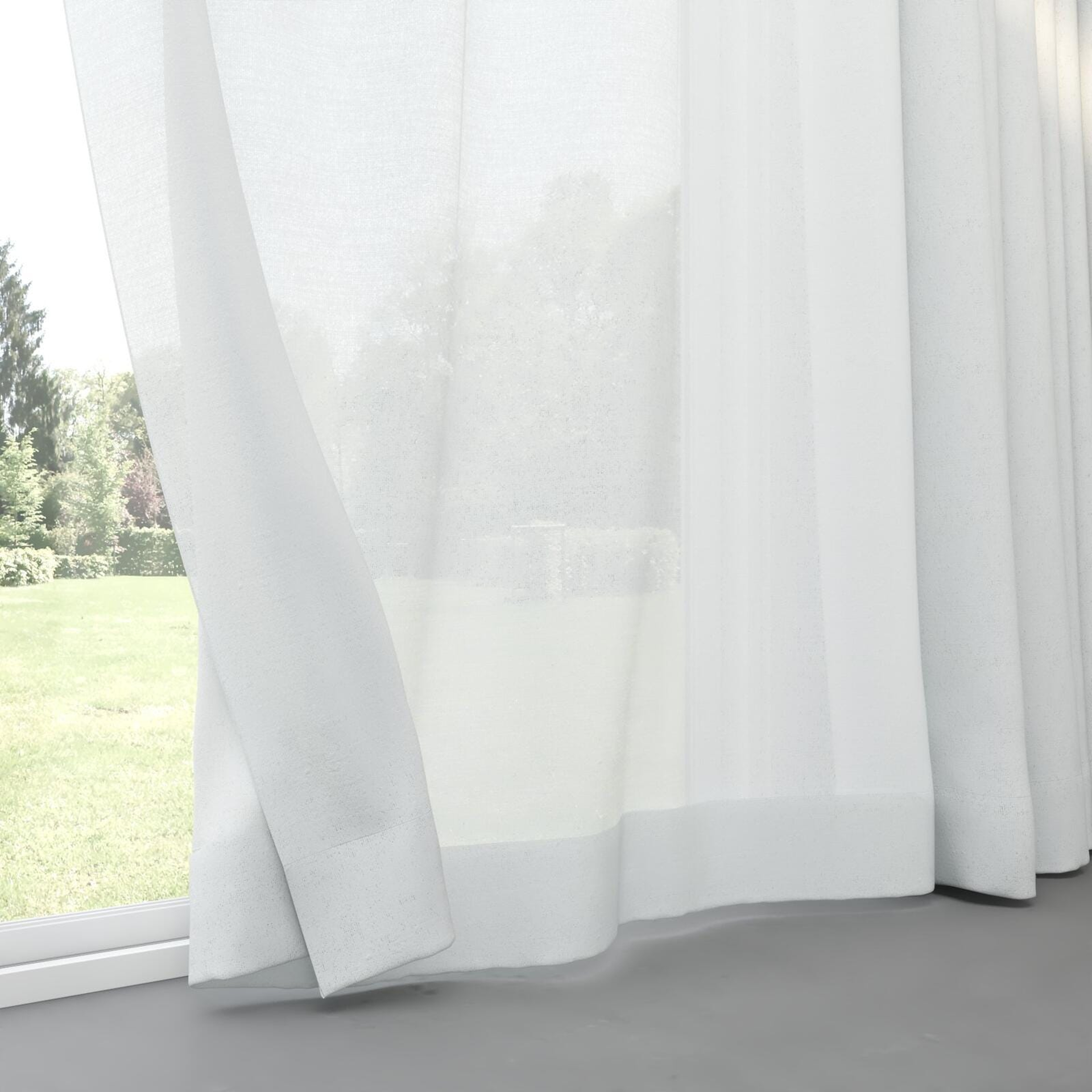 Bottom view of Revel Swan, pinch pleat