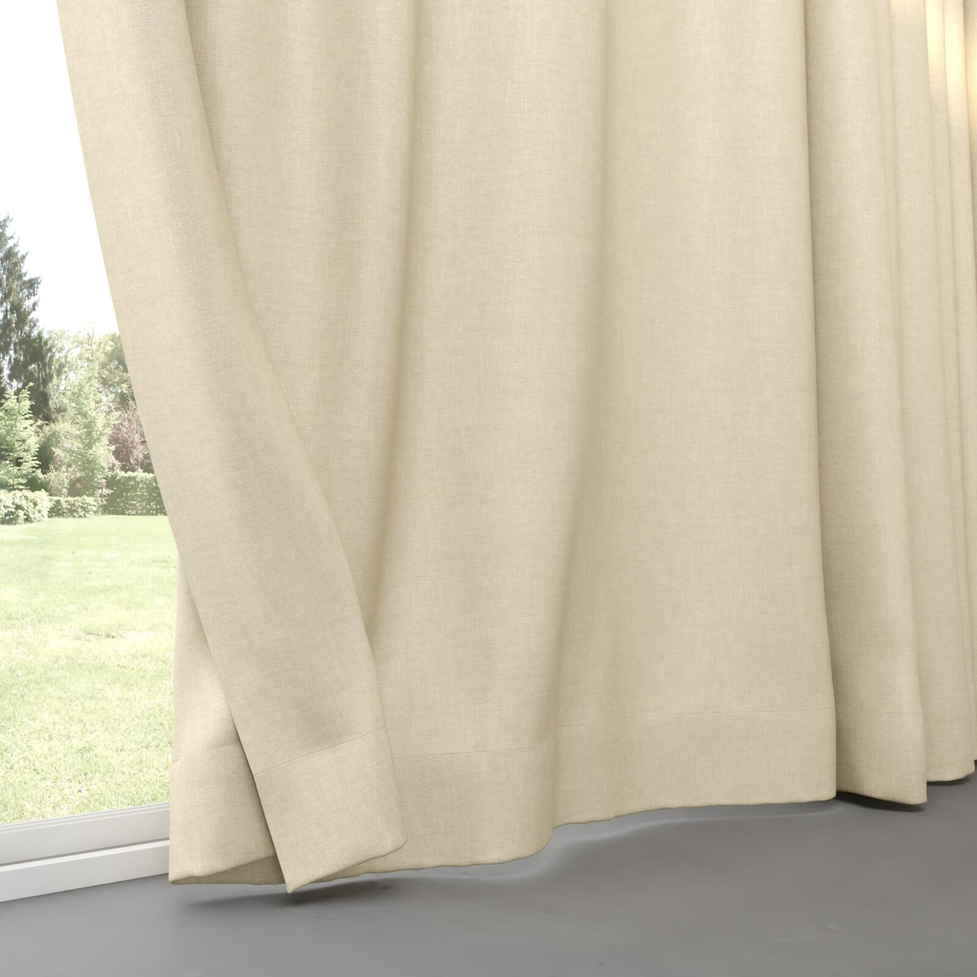 Bottom view of Perfecto Sesame, pinch pleat