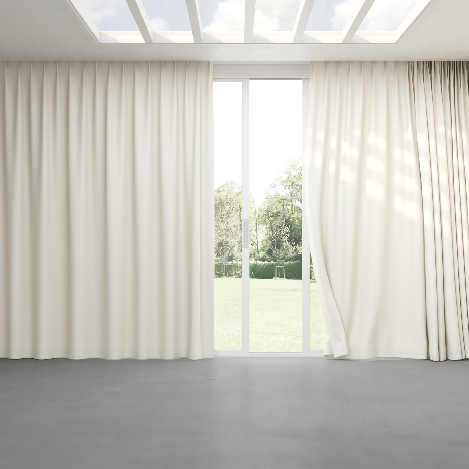 Full view of Naturama Cream, pinch pleat