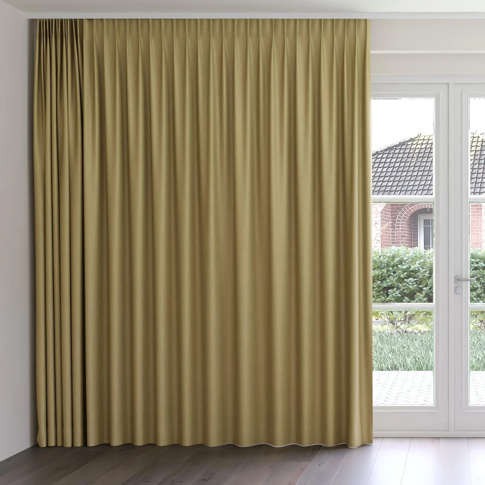 Front view of Frisco Moss, on curtain rail