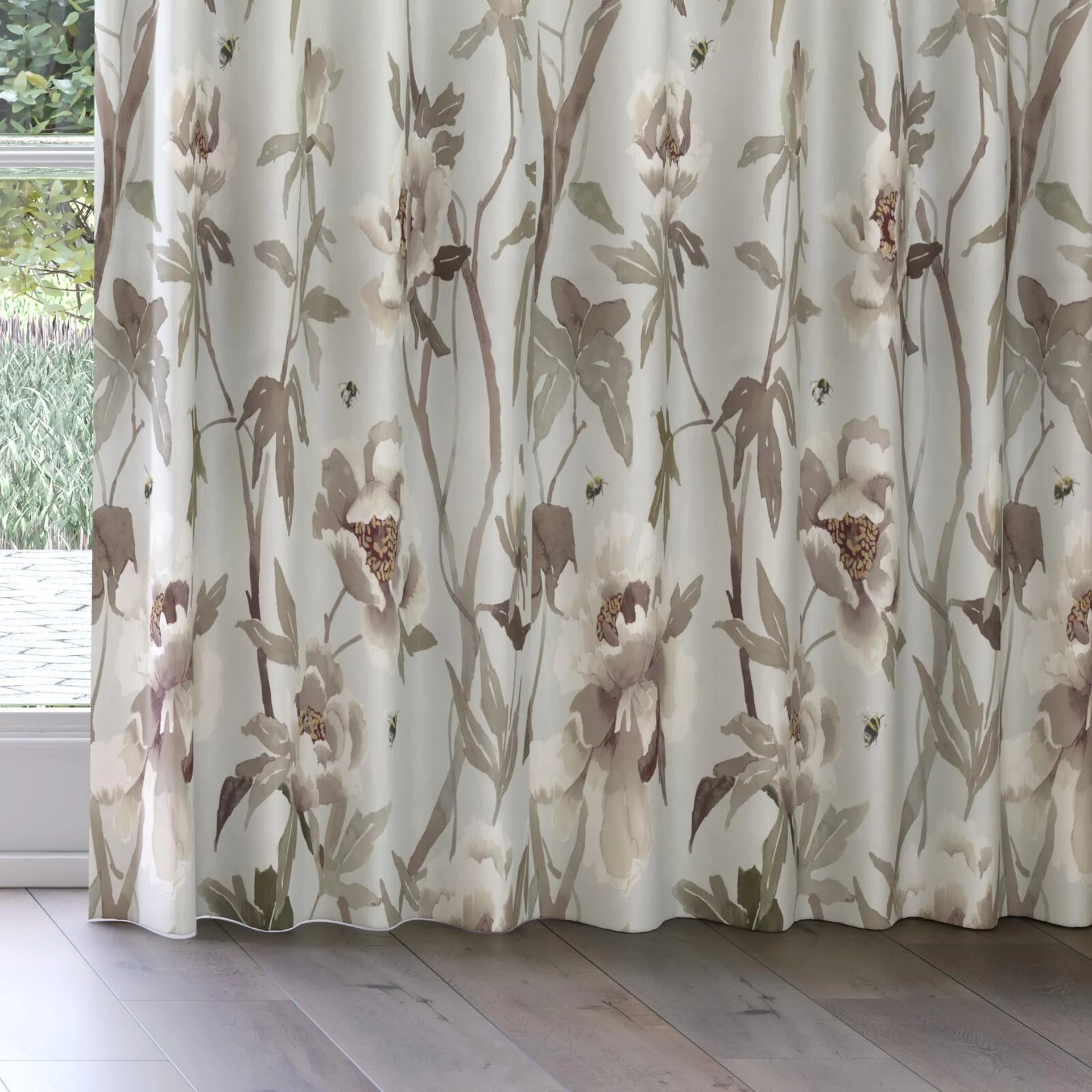 Bottom view of Peonia Duckegg, on curtain rail