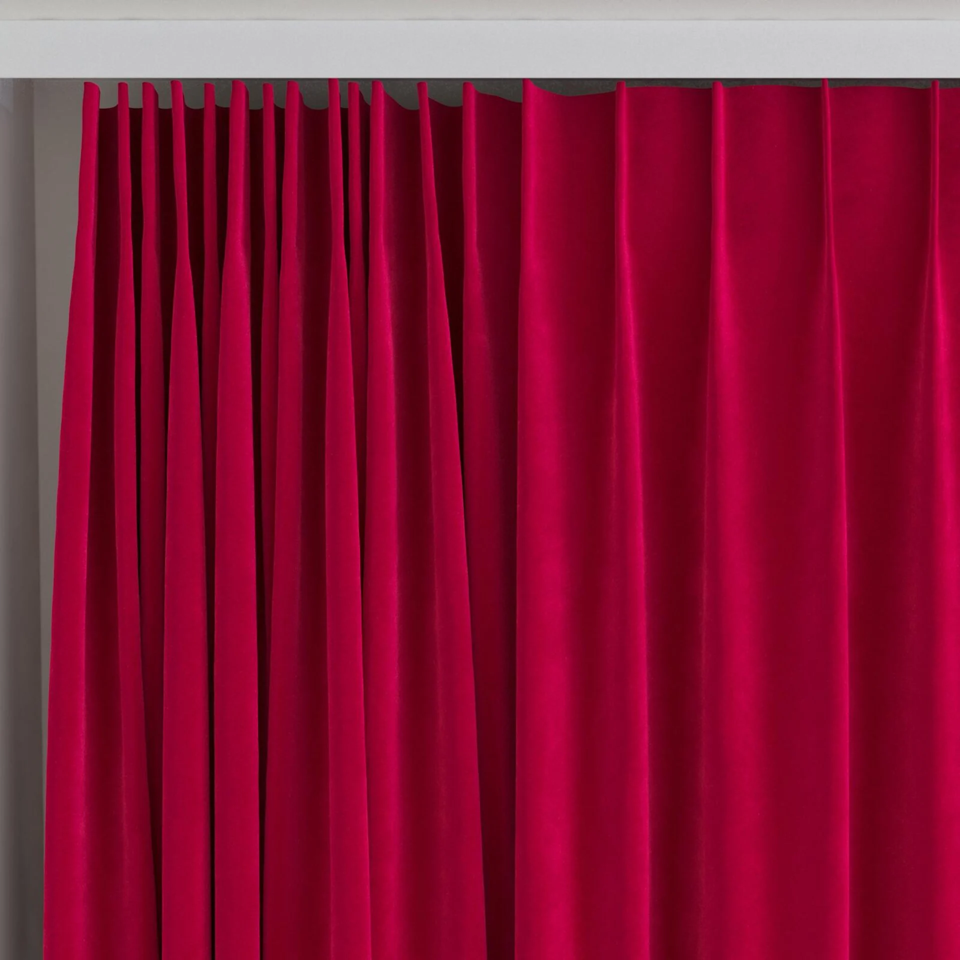 Top view of Lux Velvet Poppy 8601, on curtain rail
