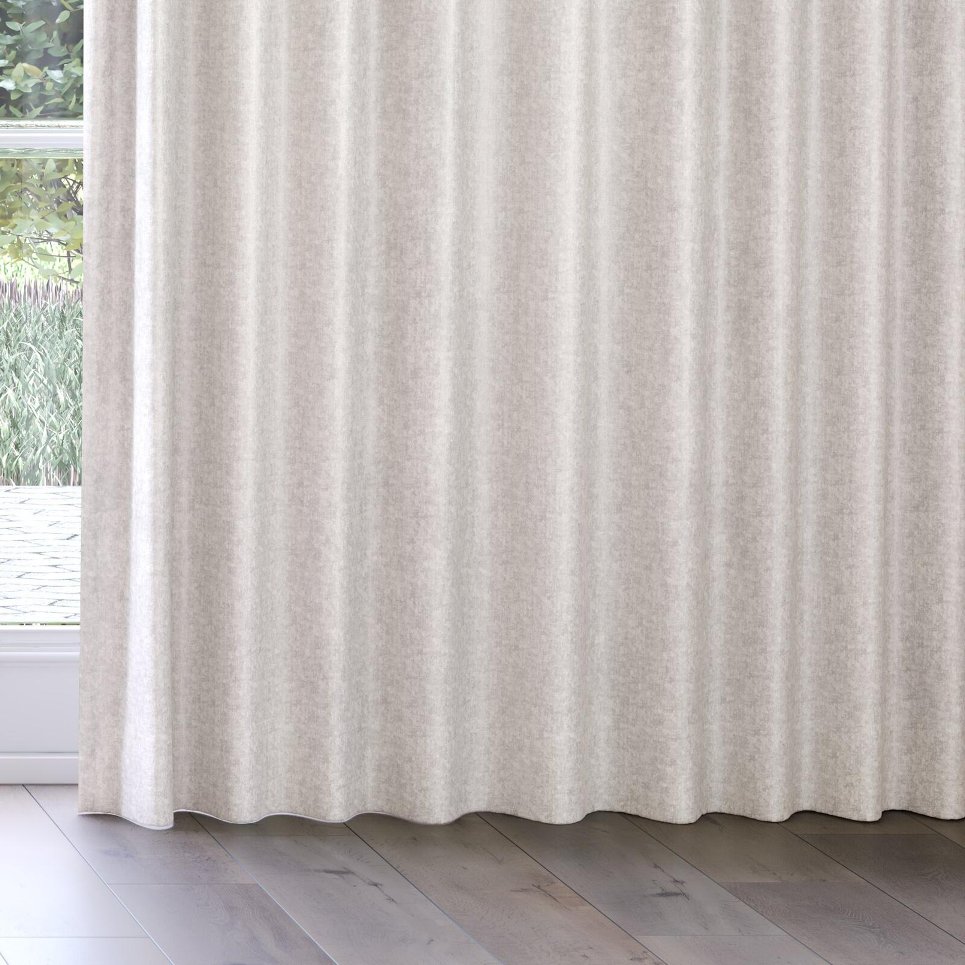 Bottom view of Hug Marble, on curtain rail