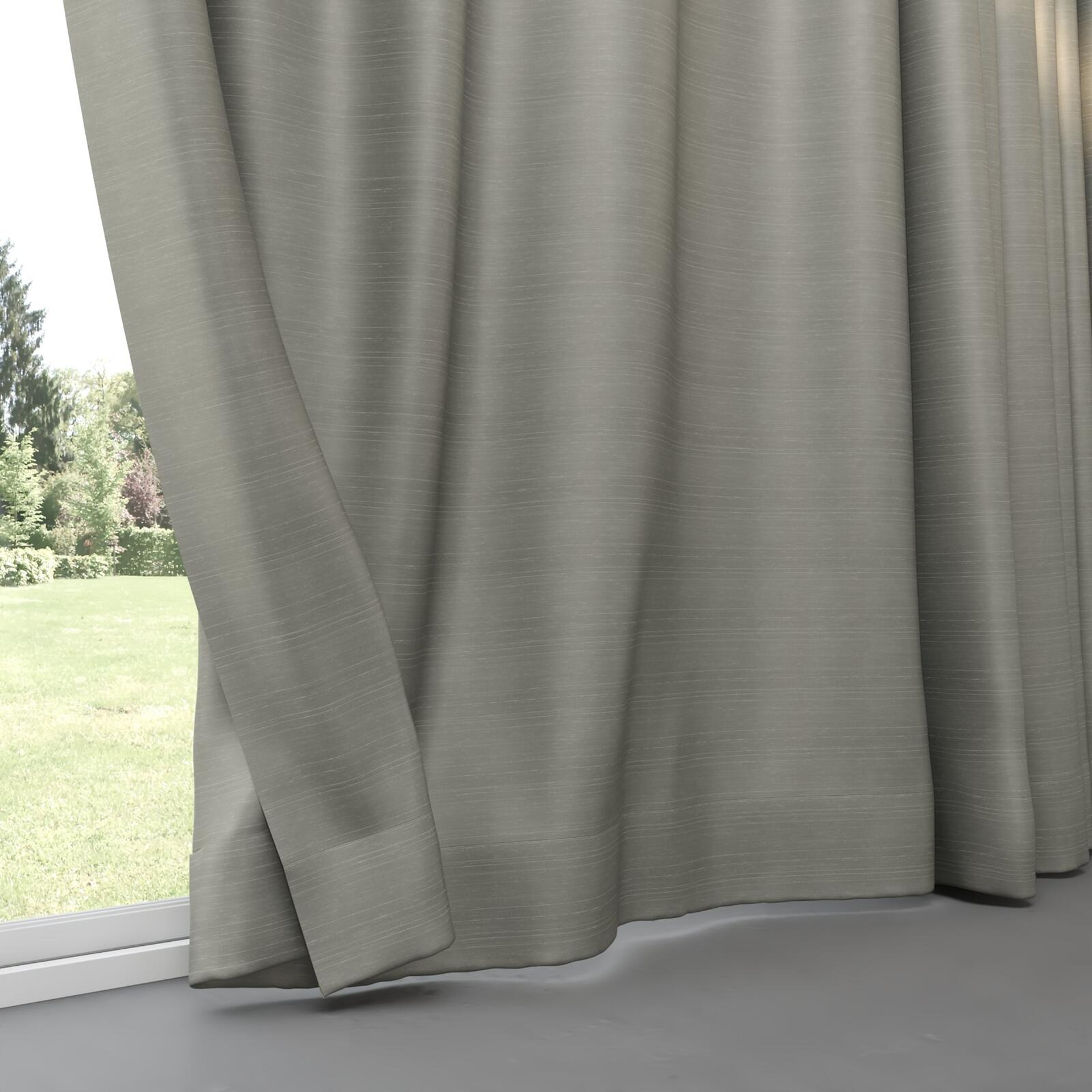 Bottom view of Silky Carbon, pinch pleat