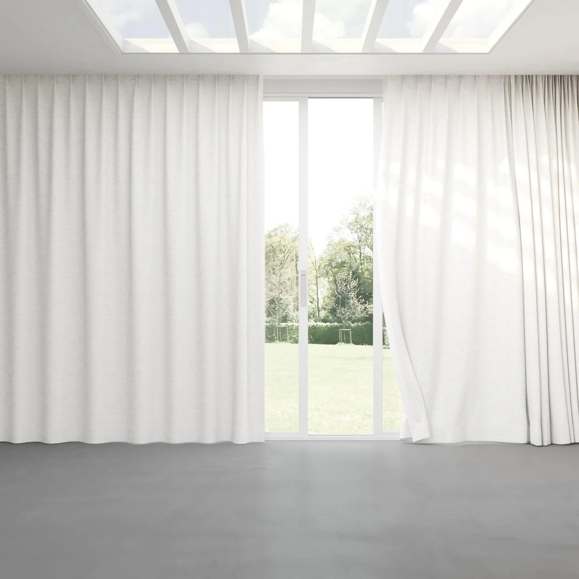 Full view of Tennessee Tussah Pearl, pinch pleat