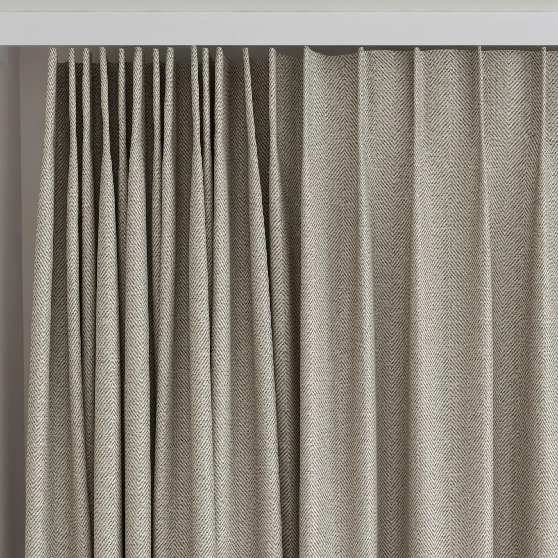 Top view of Trailblazer Pebble, on curtain rail