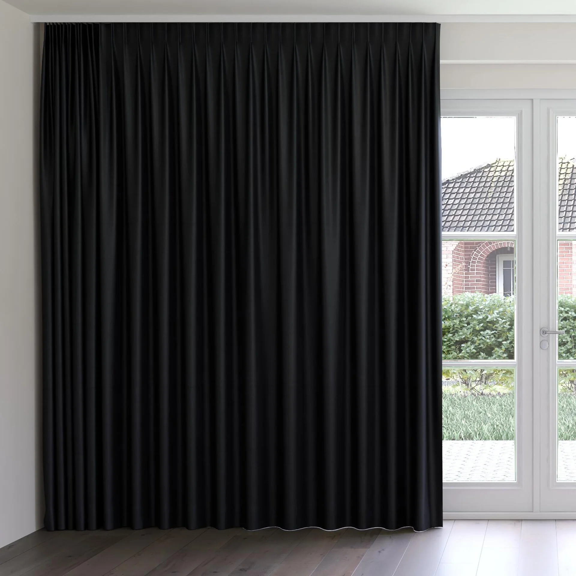 Front view of Warlock Noir, on curtain rail