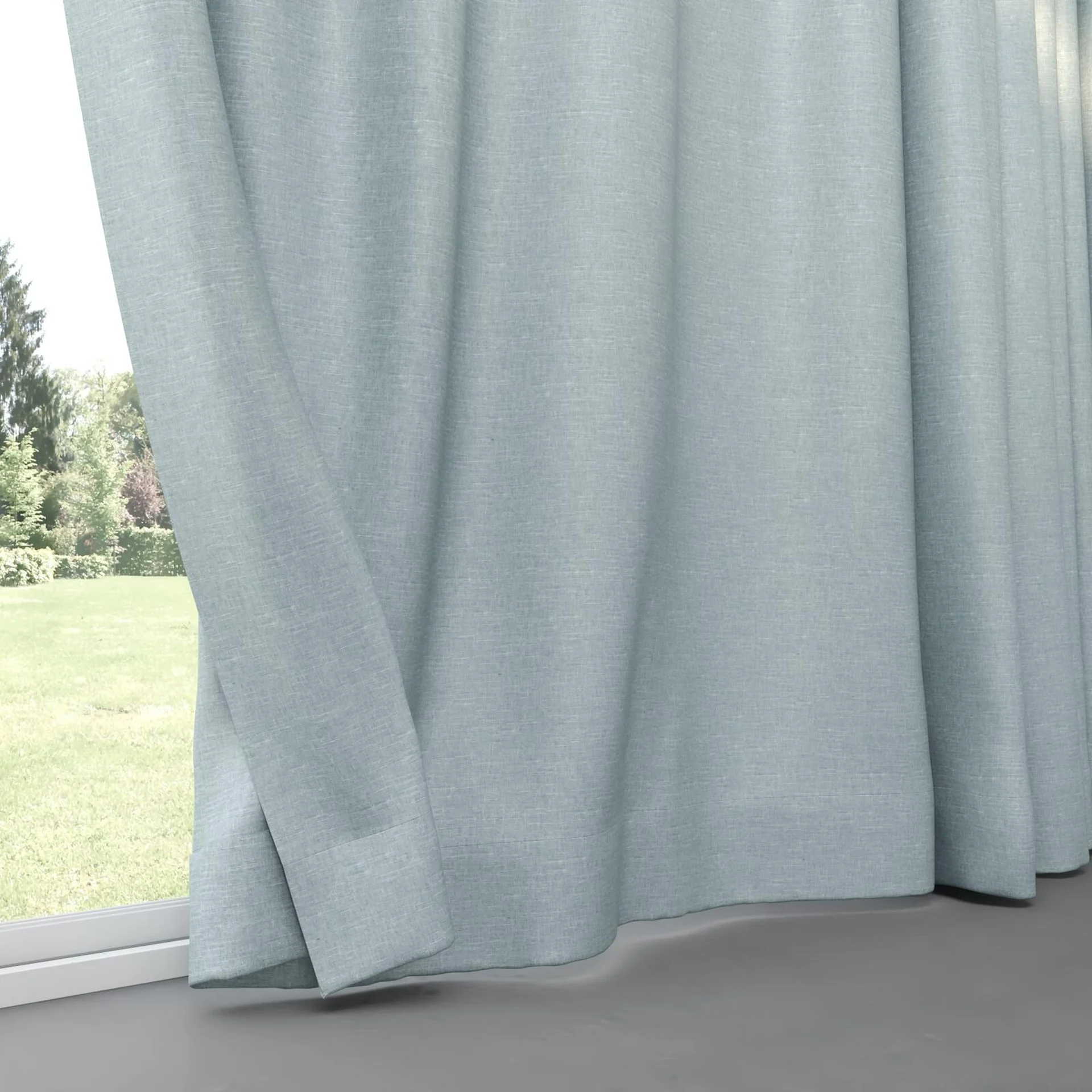 Bottom view of Tonto Spa, pinch pleat