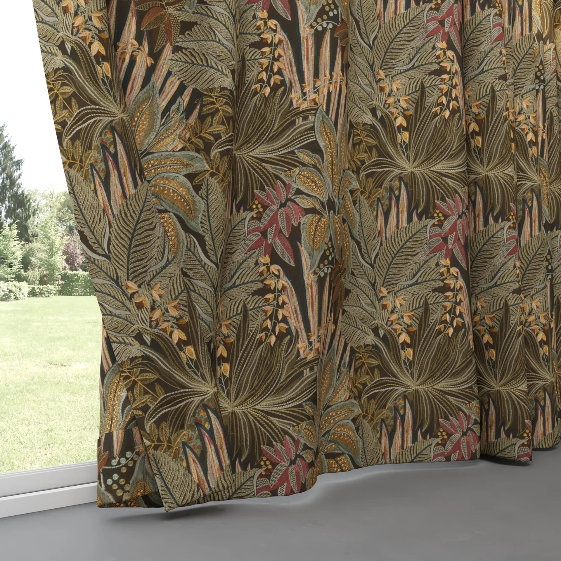 Bottom view of Jungle Room Antique, pinch pleat