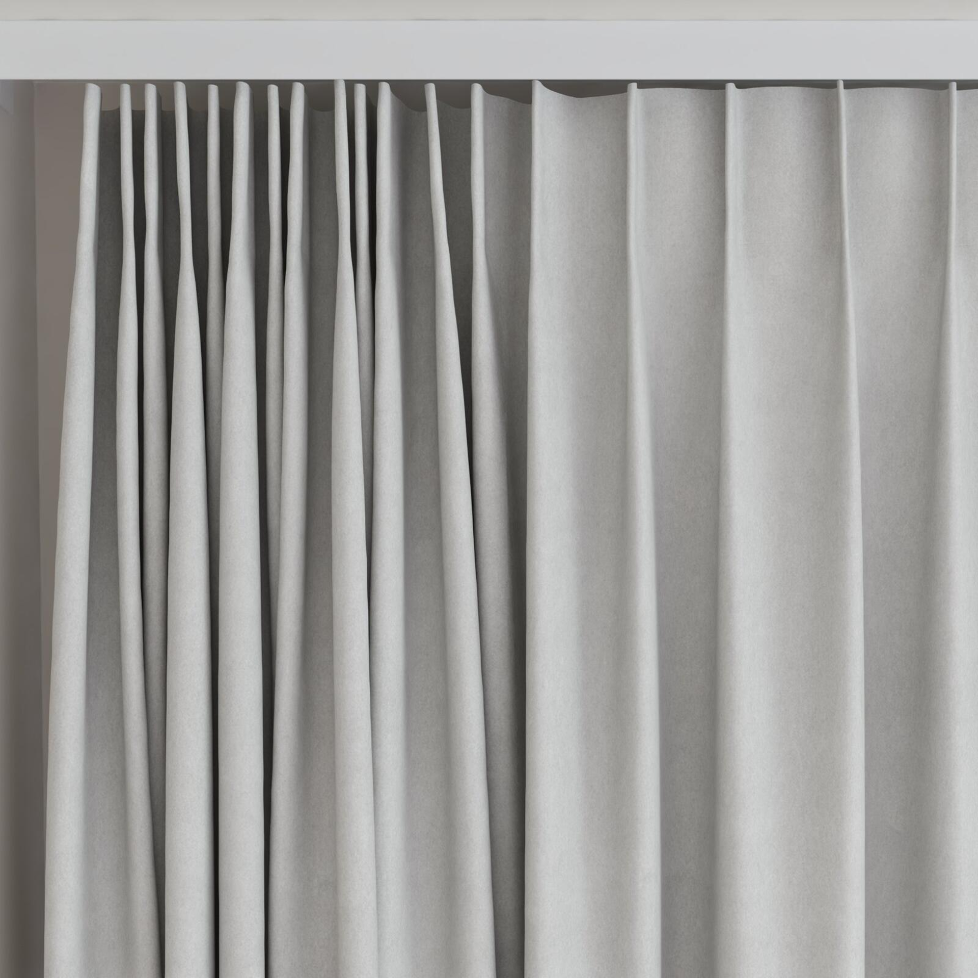 Top view of Lech Mist, on curtain rail