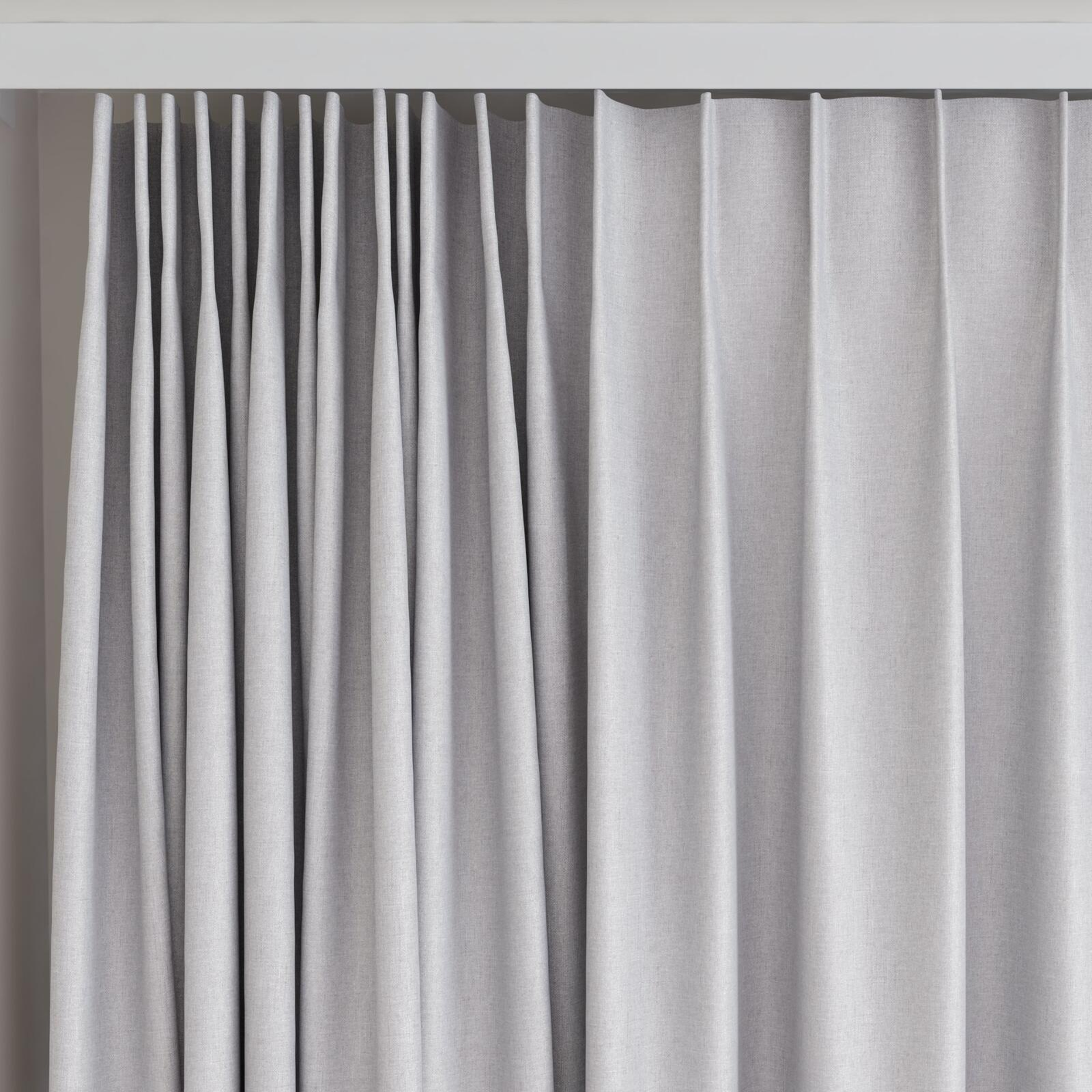 Top view of Re Delis Silver, on curtain rail