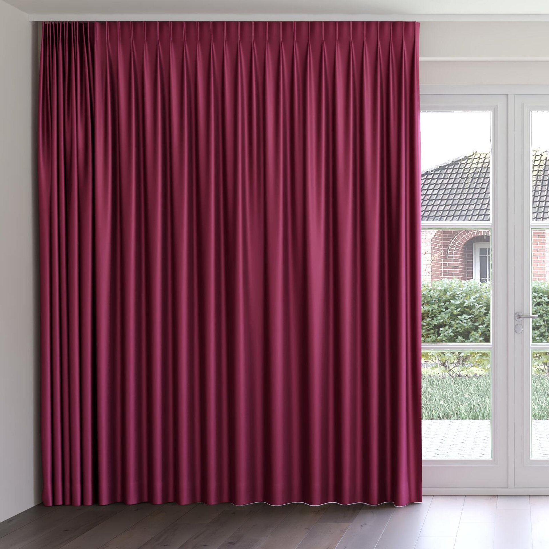 Front view of Moonbeam Granita, on curtain rail