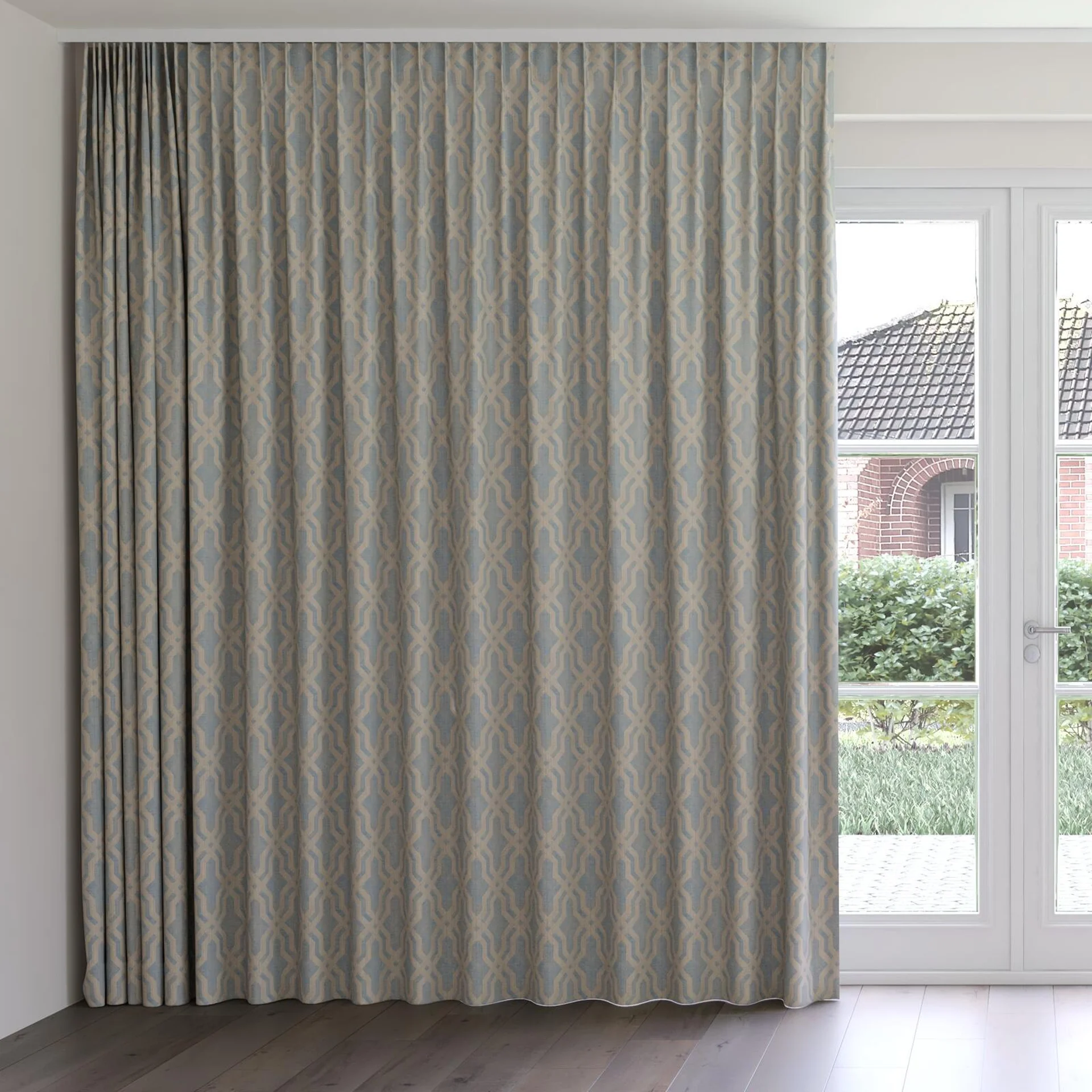 Front view of Modus Sky, on curtain rail