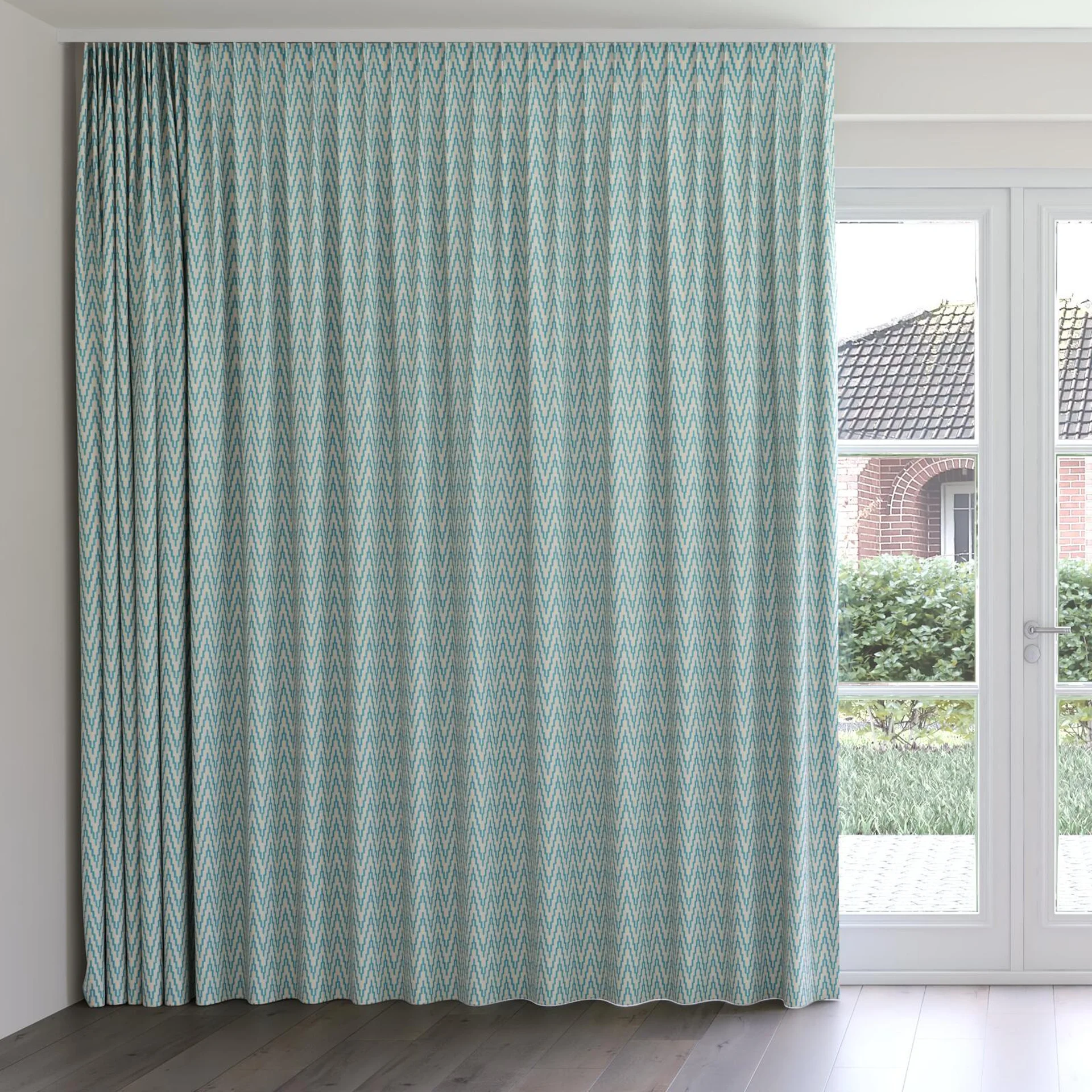 Front view of Running Reef, on curtain rail