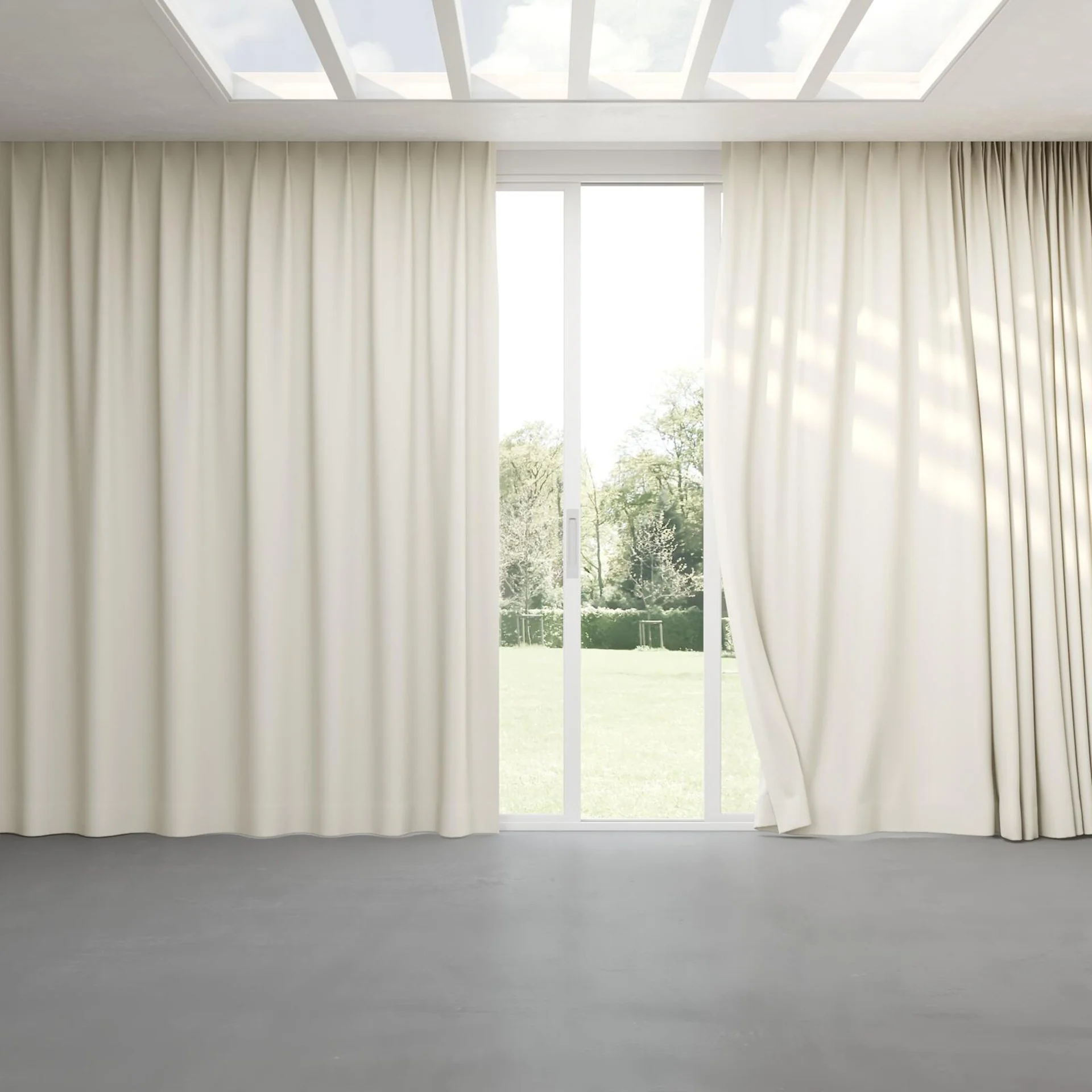 Full view of Luxo Natural, pinch pleat