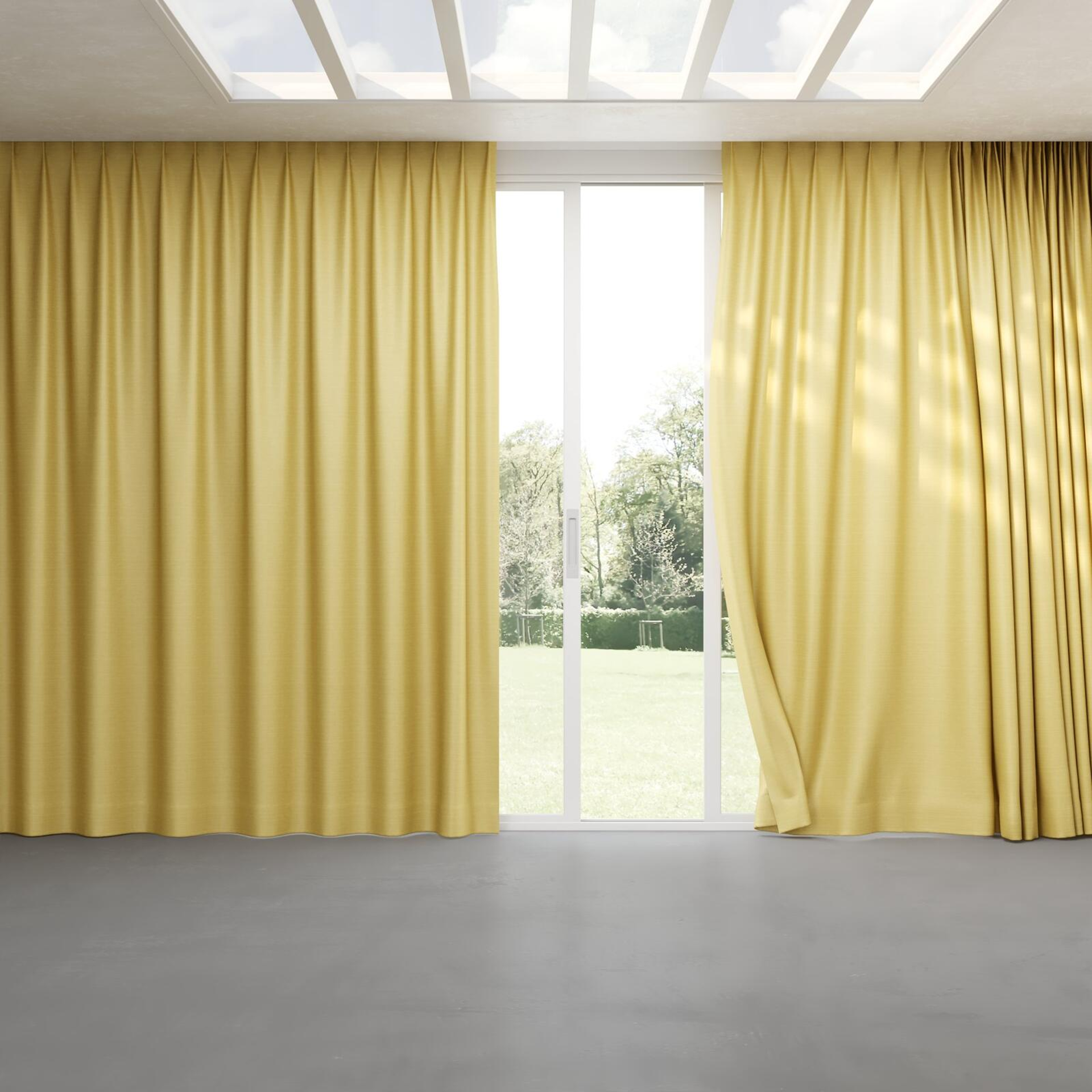 Full view of Silky Straw, pinch pleat
