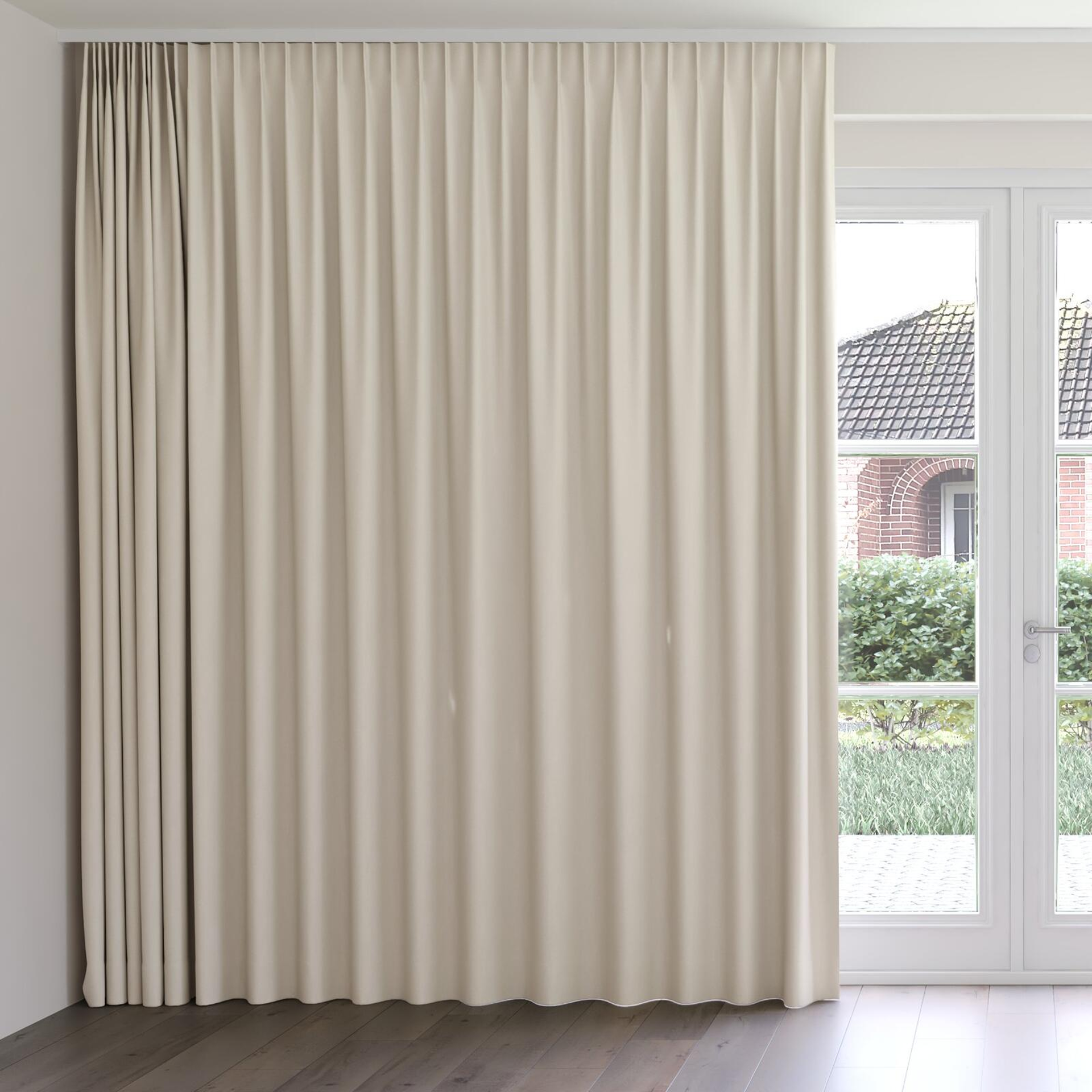 Front view of Recharge Marble, on curtain rail