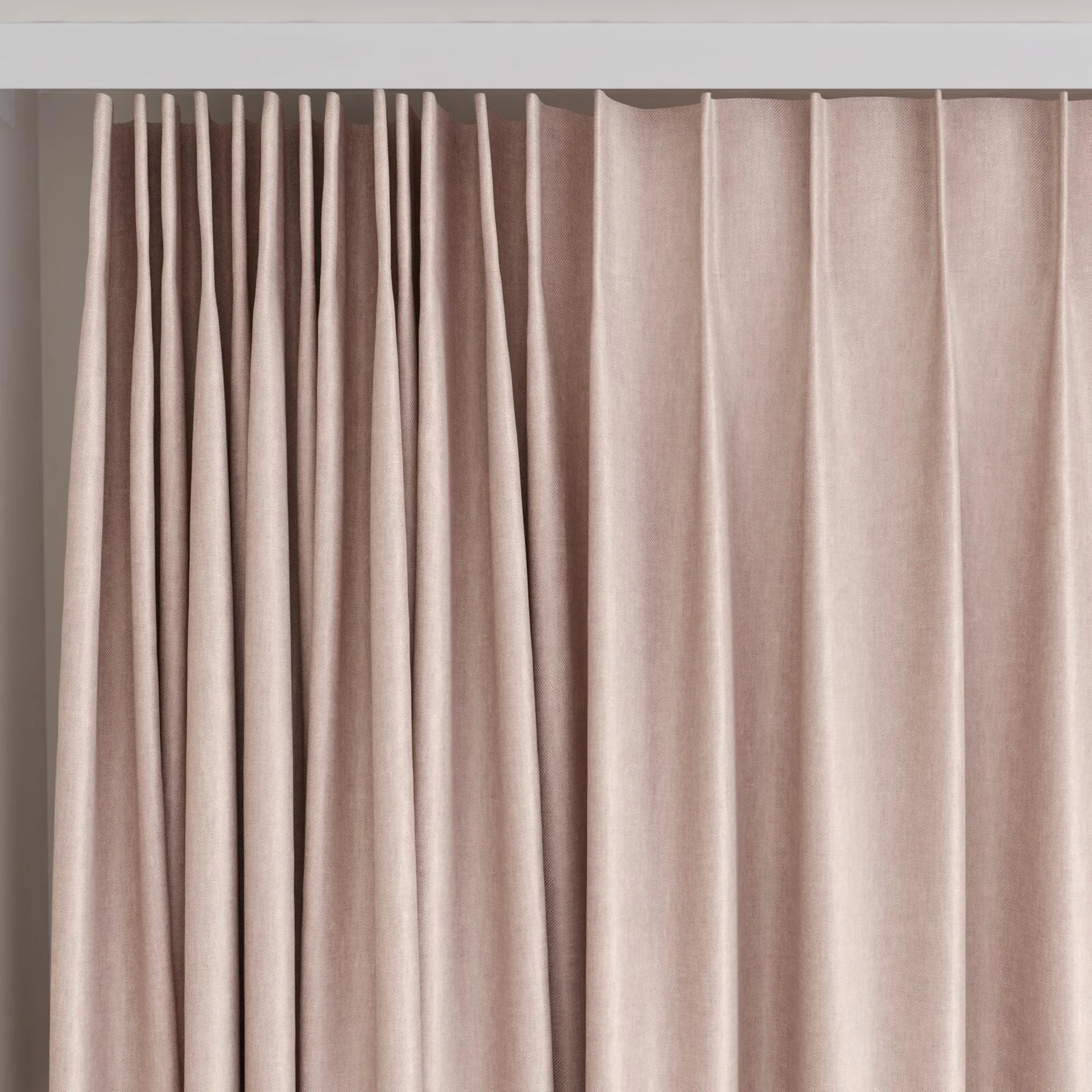 Top view of Glamour Petal, on curtain rail