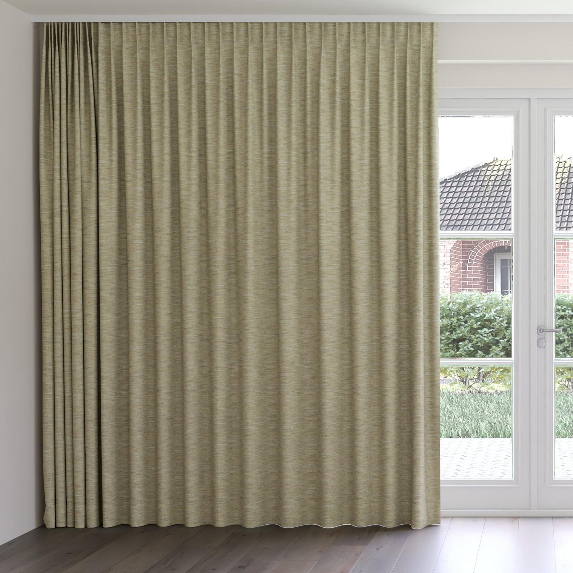 Front view of Venus Lichen, on curtain rail