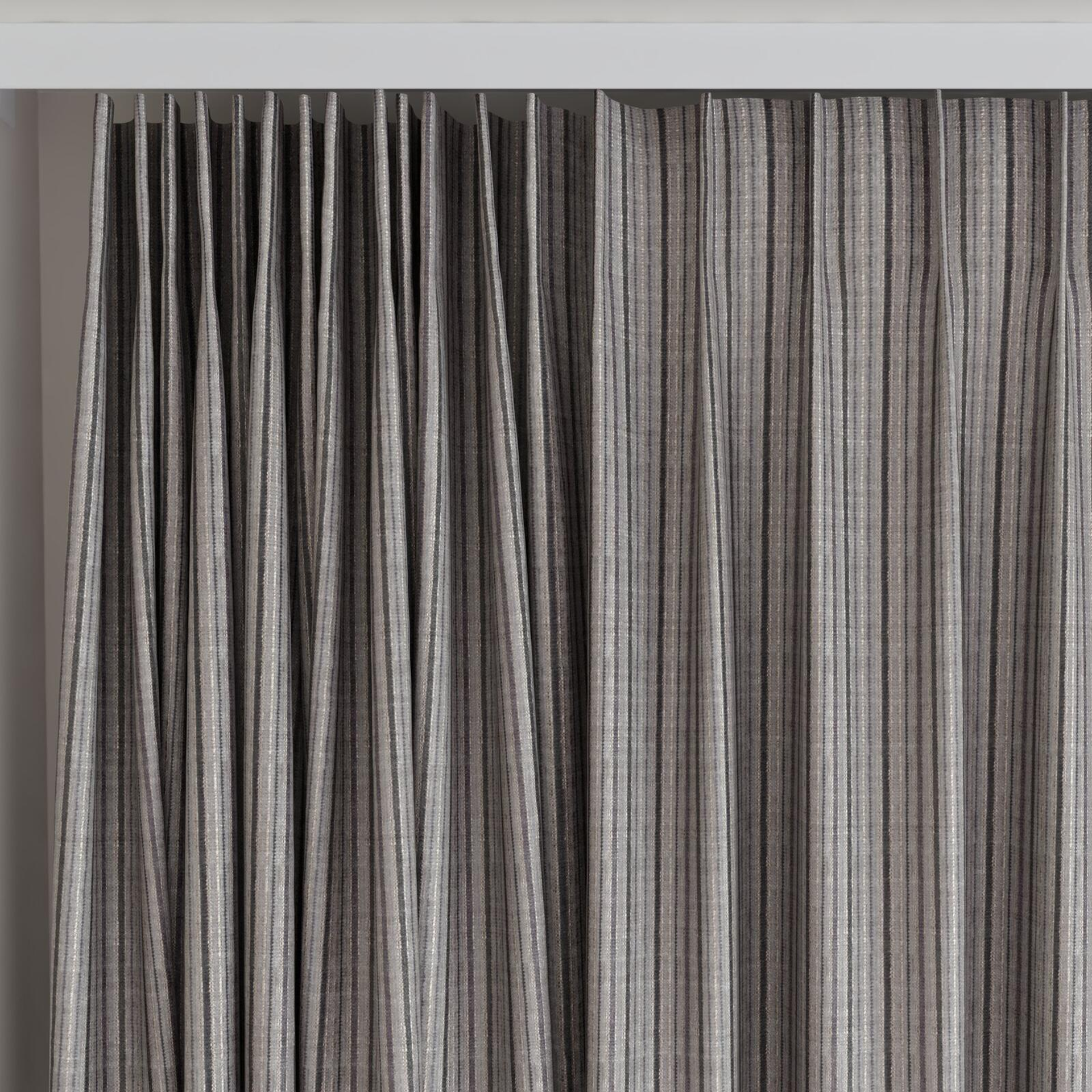 Top view of Oviedo Fog, on curtain rail