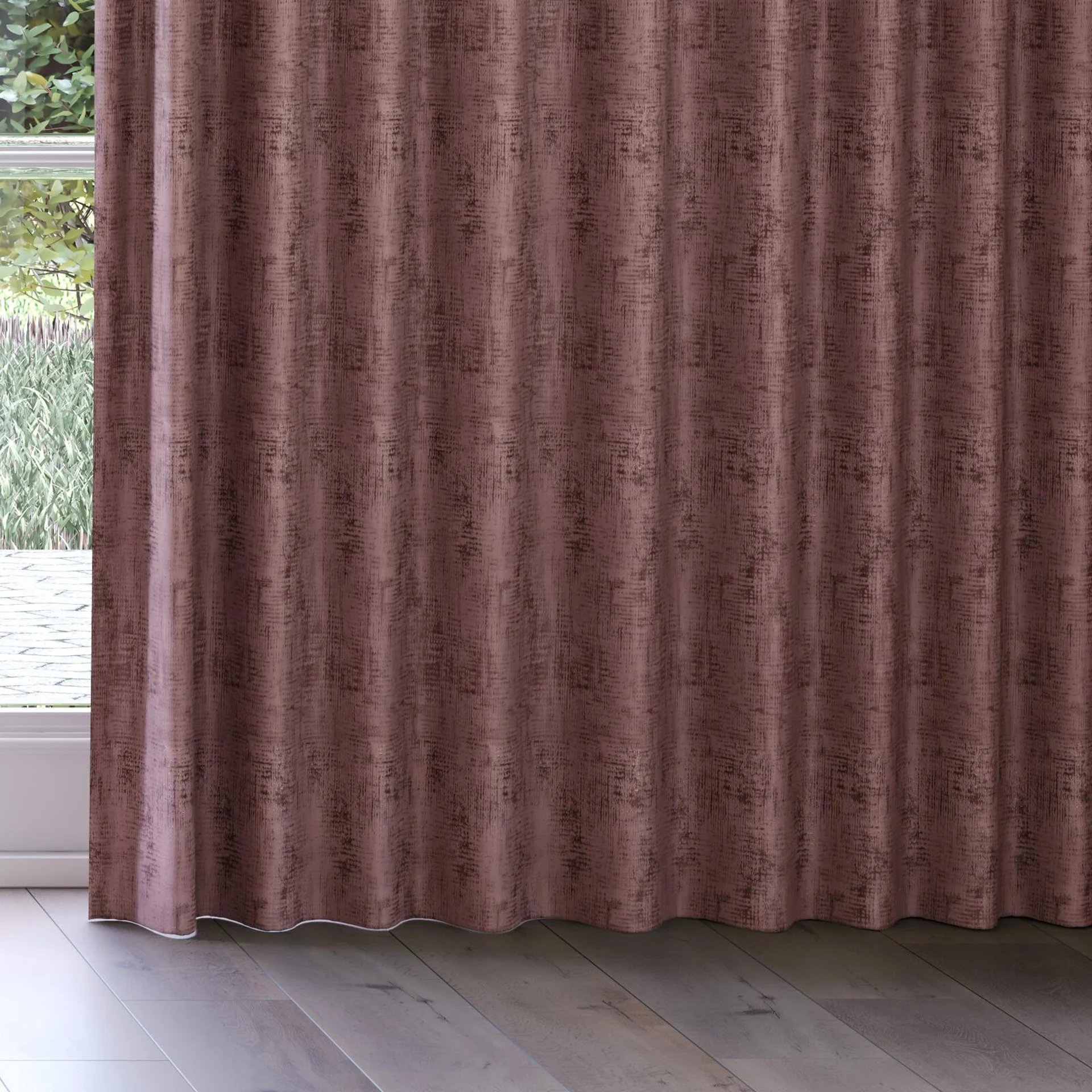 Bottom view of Gloria Poudre, on curtain rail