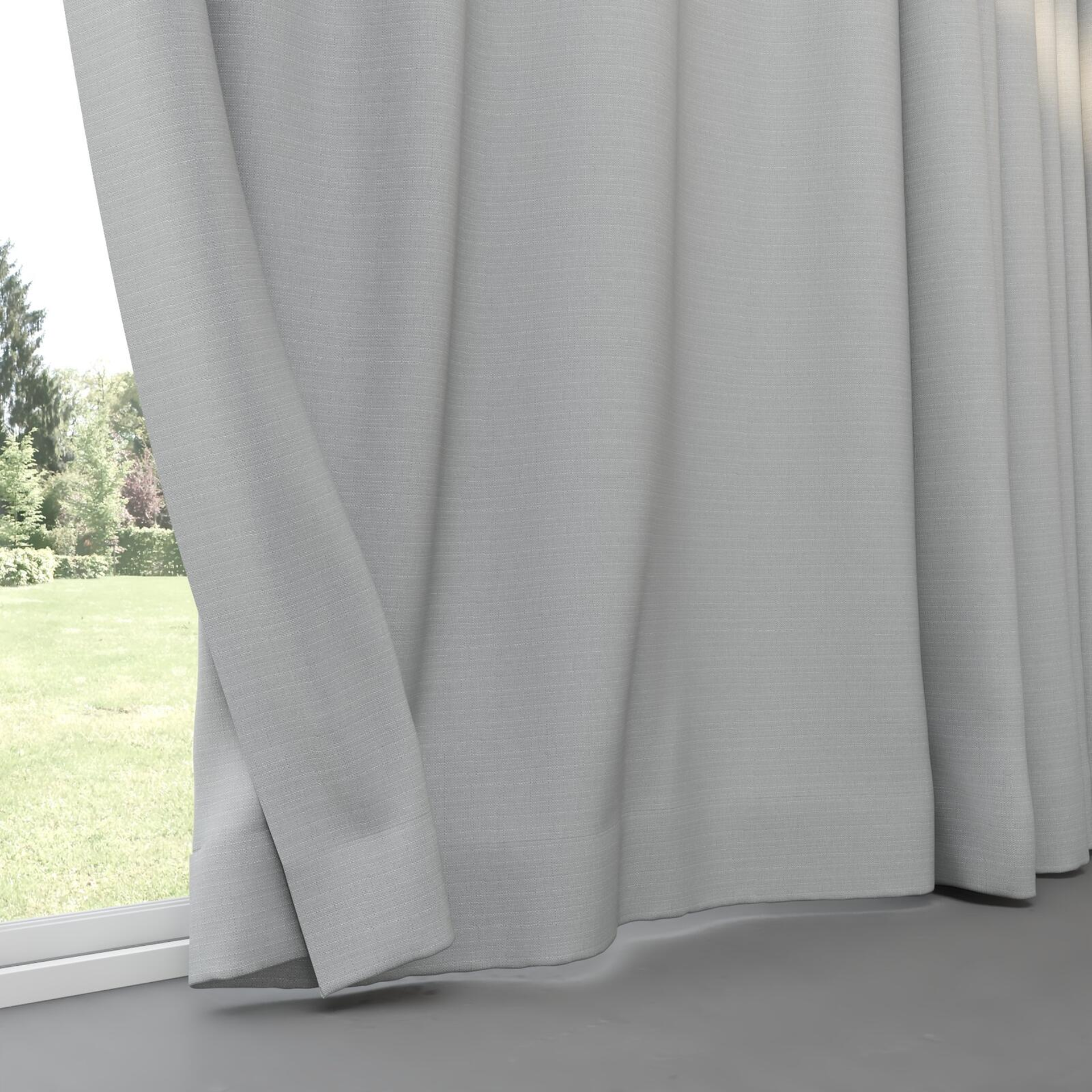 Bottom view of Darkness Silver, pinch pleat